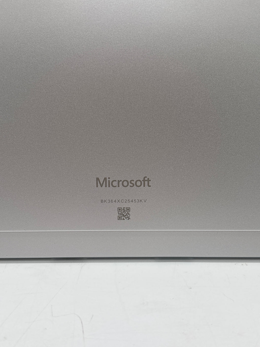Microsoft Surface Pro 2085 11th Edition Snapdragon X 10-Core 16GB RAM 256GB SSD