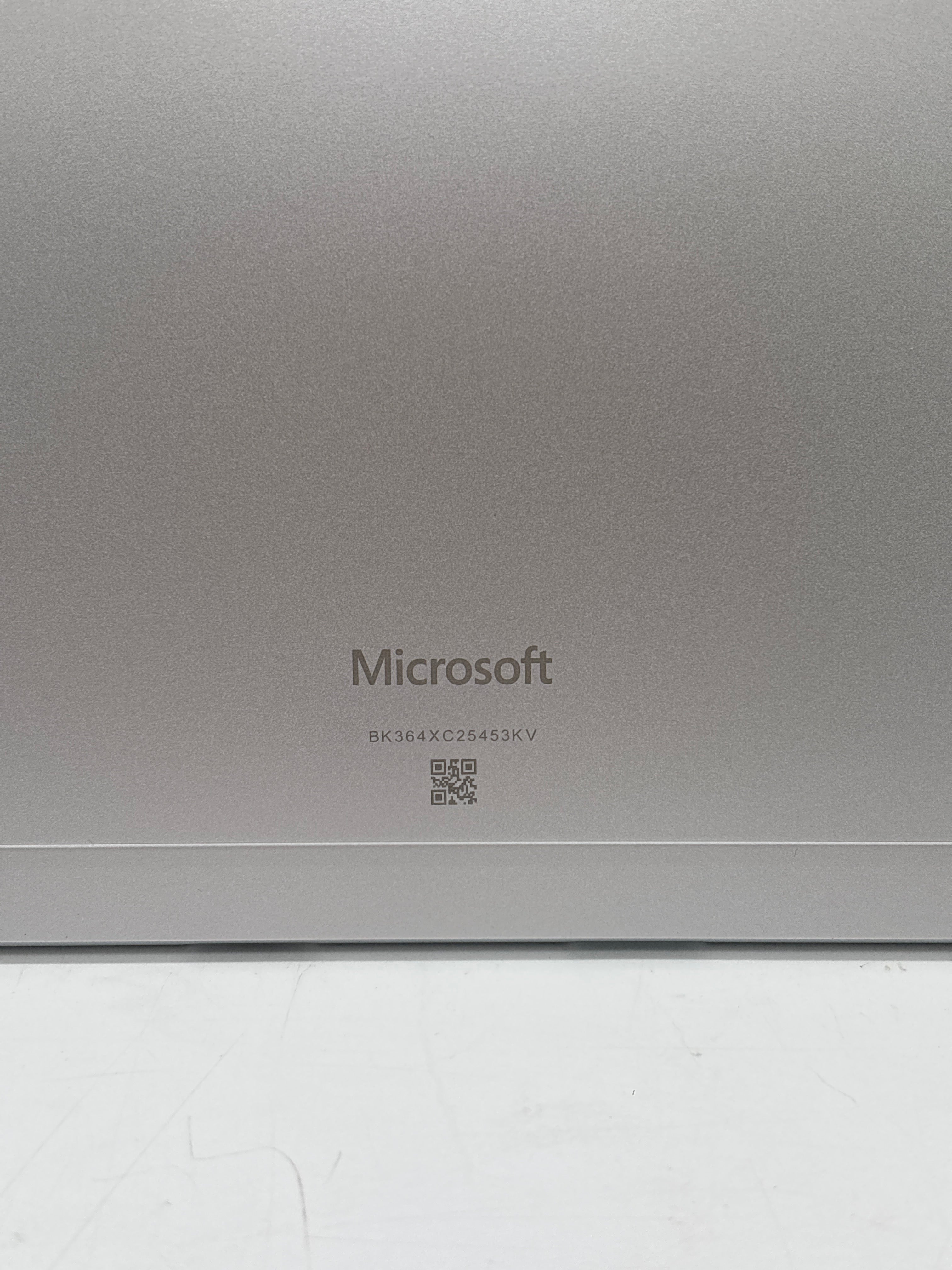 Microsoft Surface Pro 2085 11th Edition Snapdragon X 10-Core 16GB RAM 256GB SSD