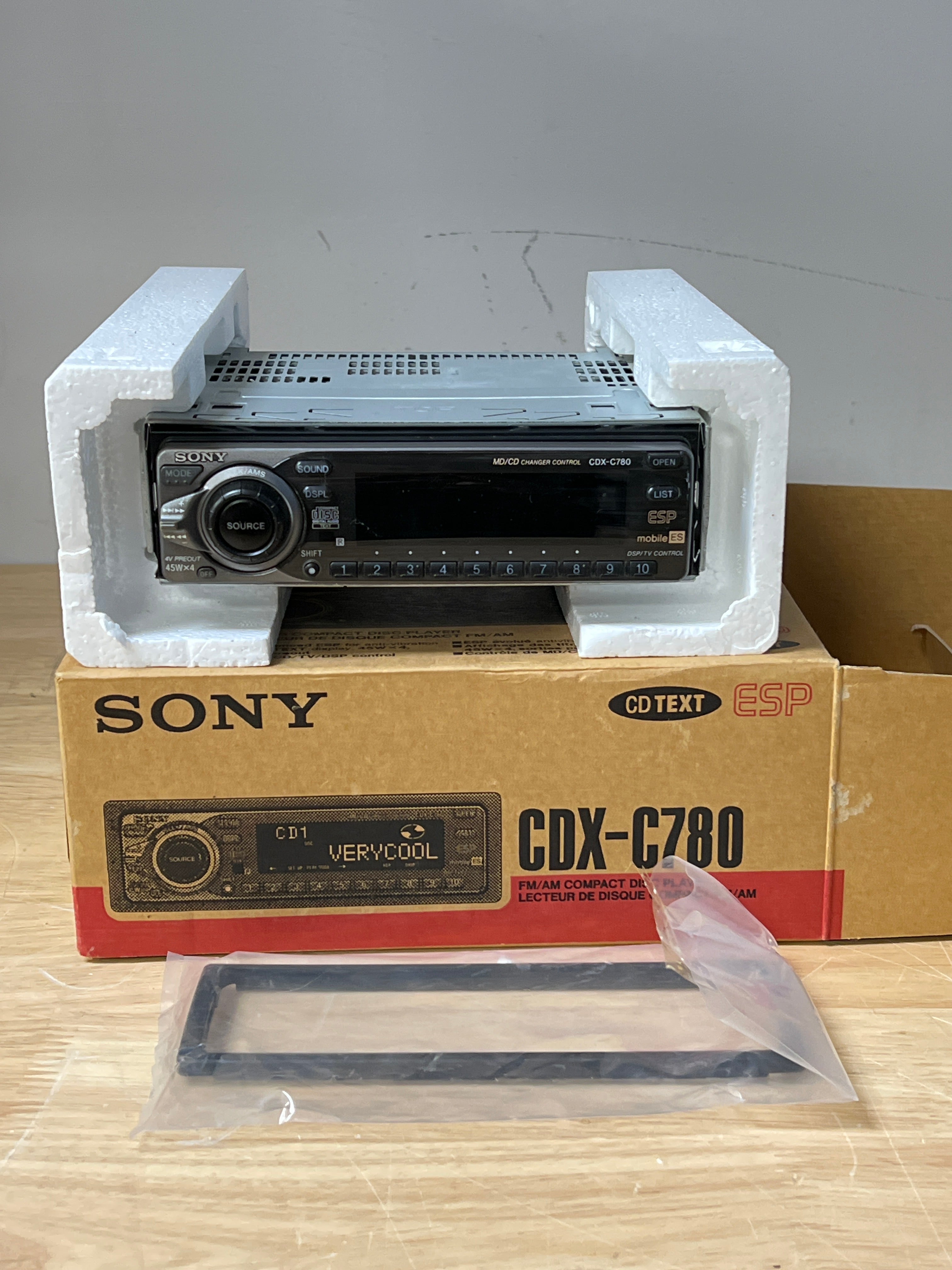 Sony CDX-C780 Compact Disk Player  - Used with Box