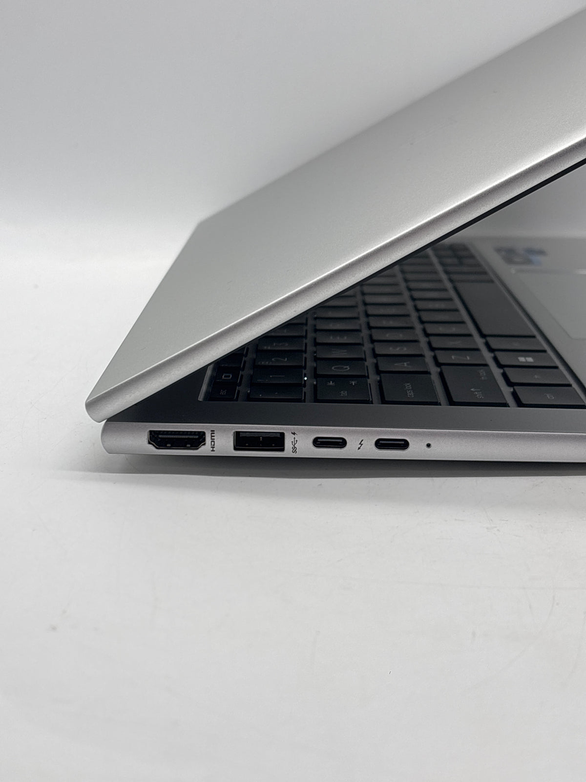 HP EliteBook 840 G10 14" i5-1345U 16GB RAM 512GB SSD Silver - Used