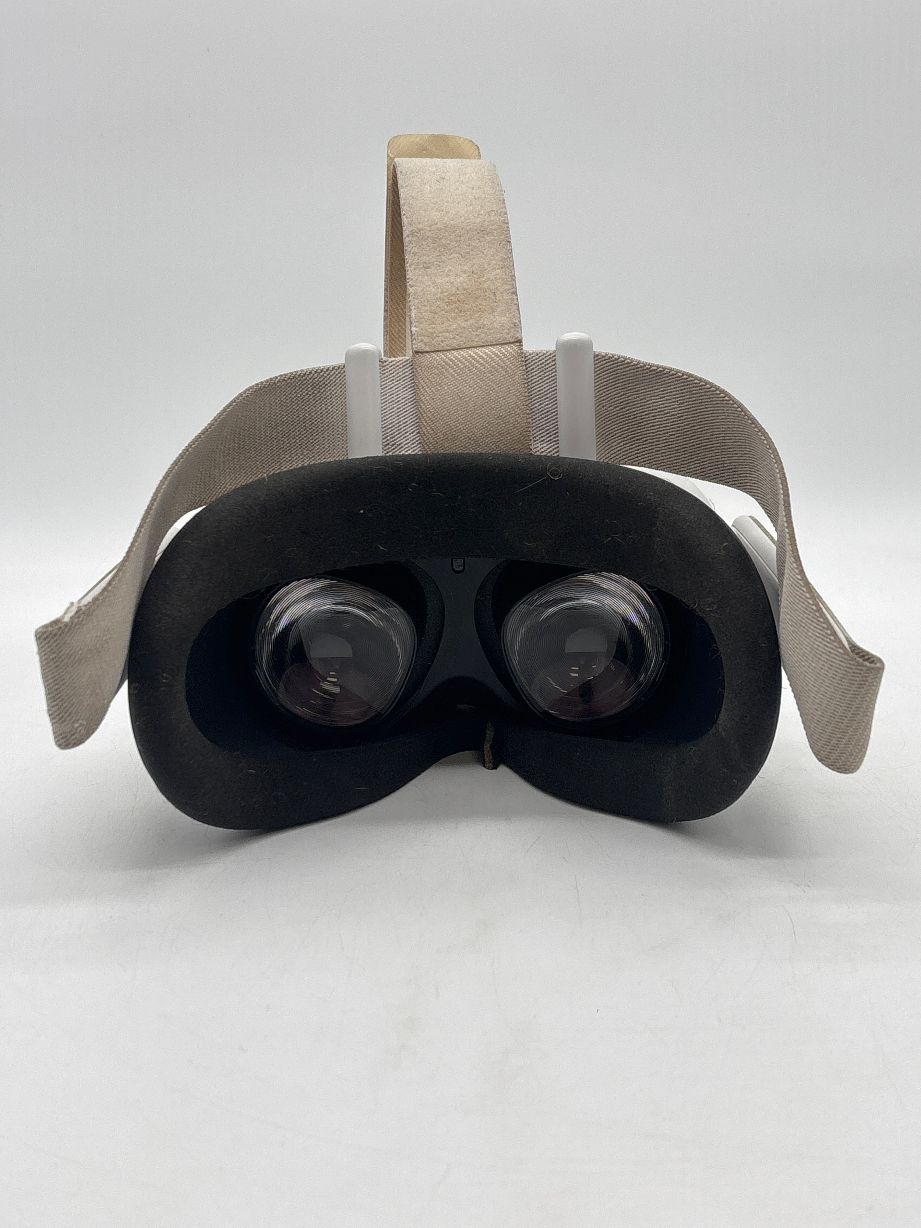Meta Quest 2 128GB Standalone VR Headset Black - For Parts