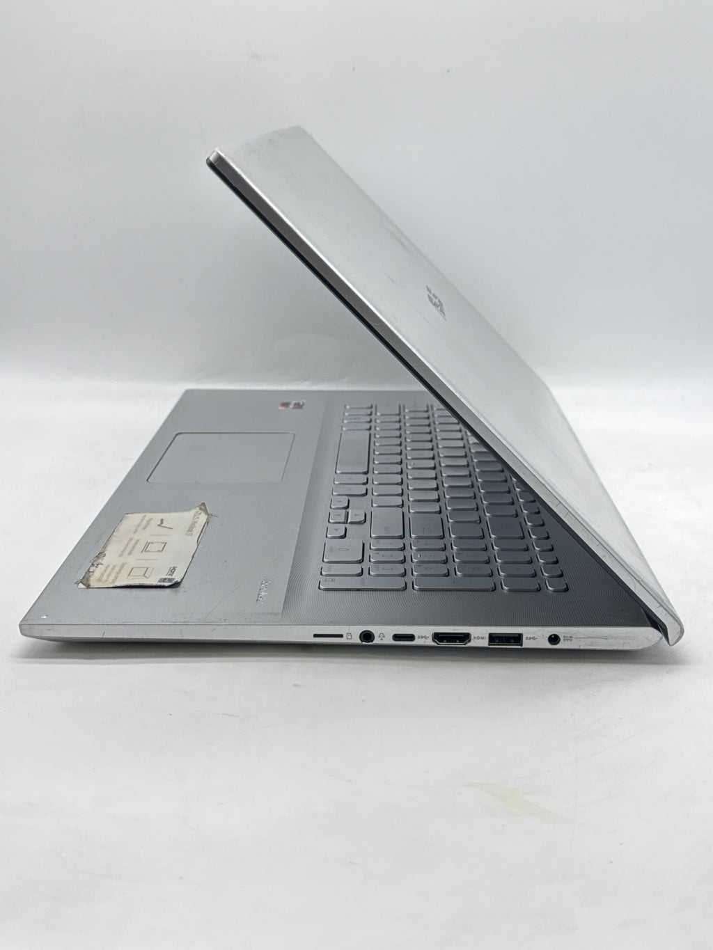 Asus VivoBook M712D 17.3in Ryzen 3 3250U 4GB RAM 256GB SSD - Used