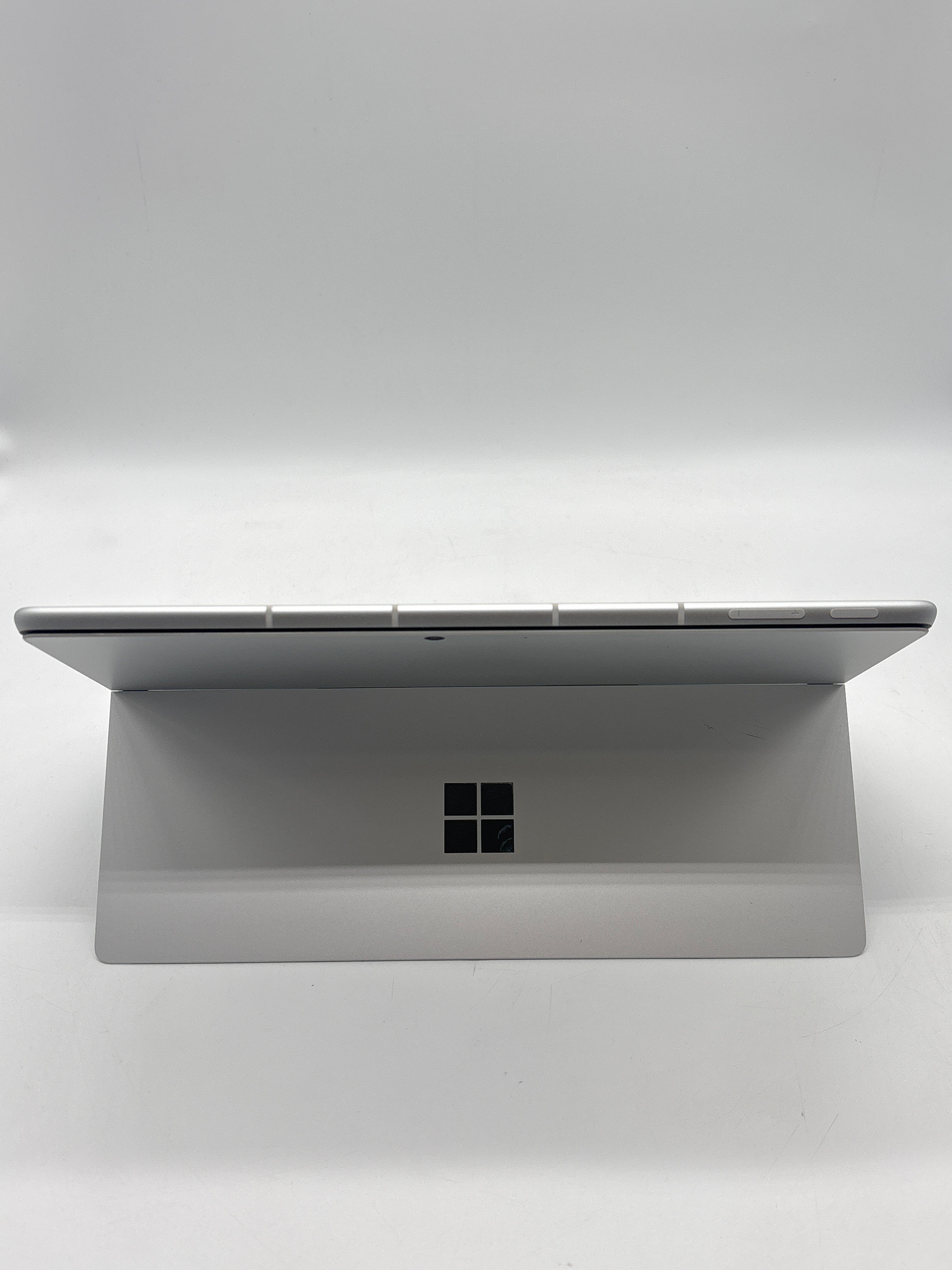 Microsoft Surface Pro 9 1997 SQ3 16GB RAM 512GB SSD