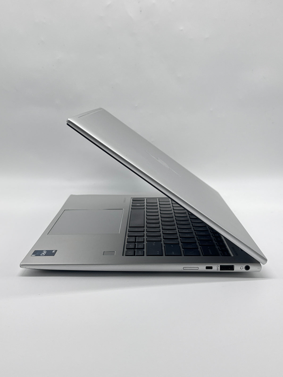 HP EliteBook 840 G10 14" Core i5 1345U 32GB RAM 1TB SSD Silver - Remotely Managed