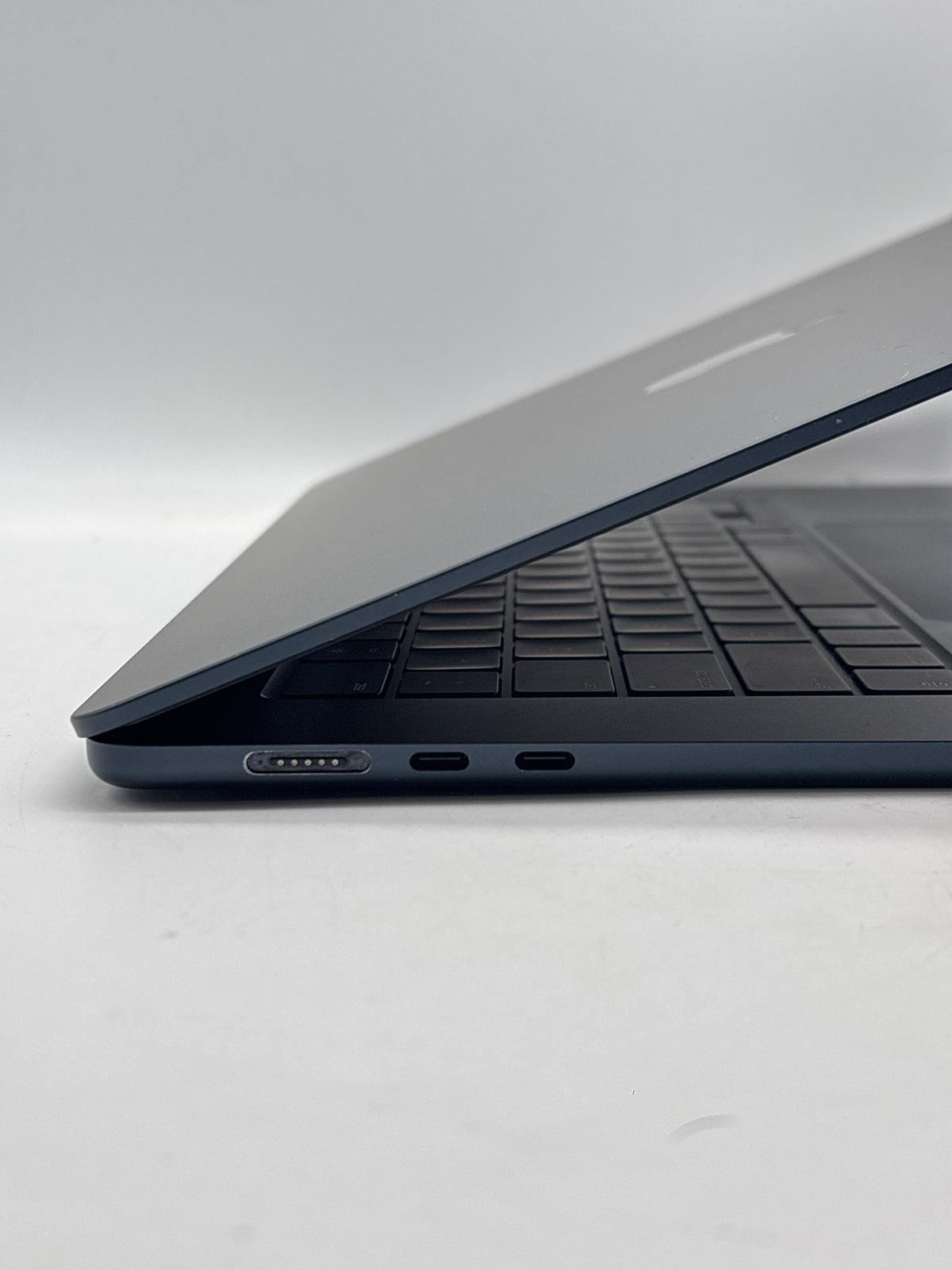 Apple MacBook Air 15" A3241 M4 16GB RAM 256GB SSD - Used