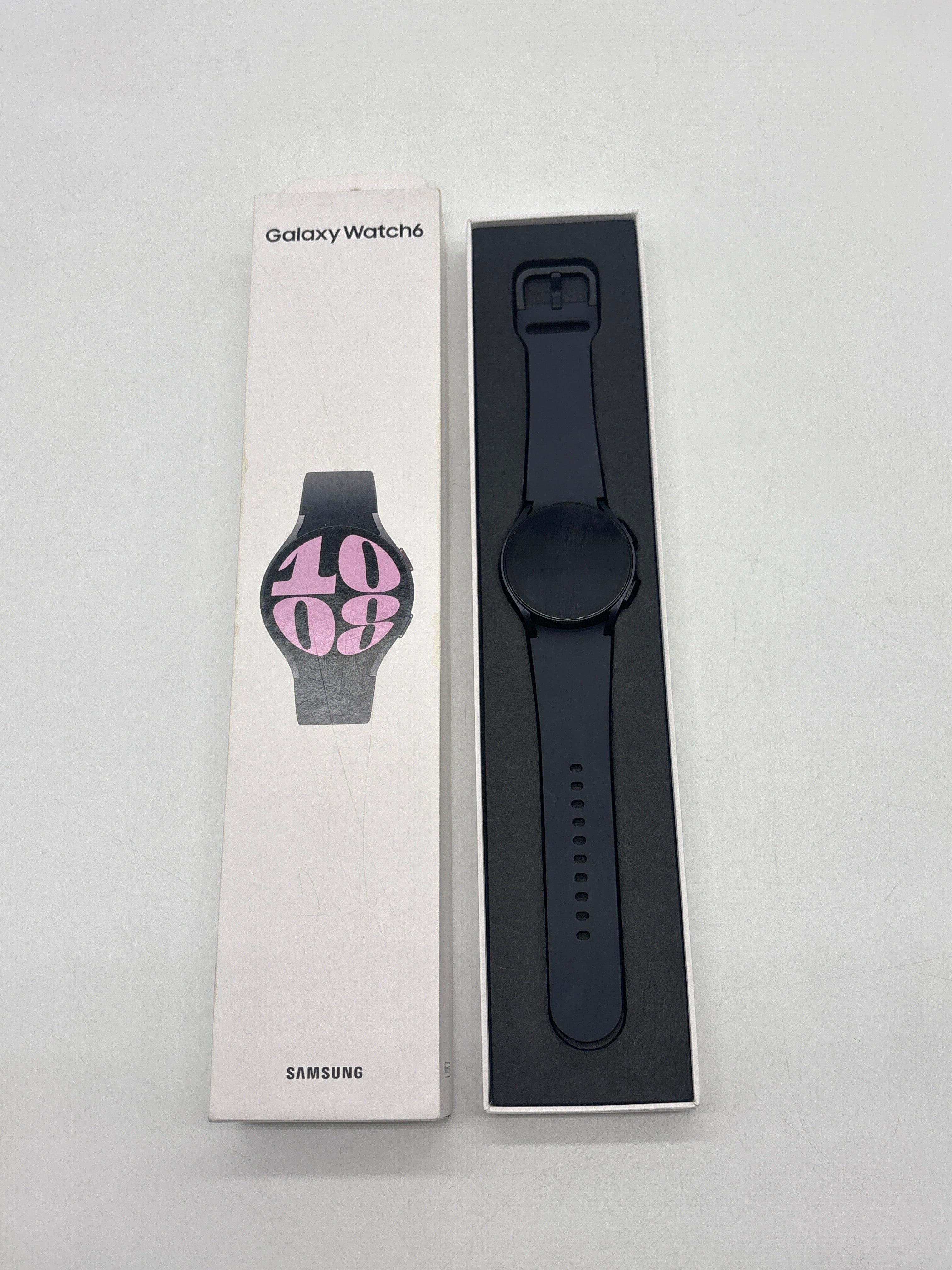 Samsung Galaxy Watch 6 SM-R95U 40mm Gray Unlocked - Used With Box