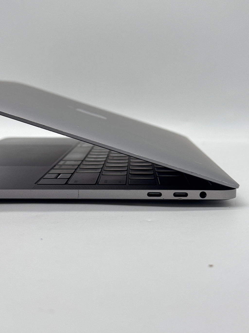 Apple MacBook Pro 13" A1706 i7 16GB RAM 256GB SSD - Service Battery