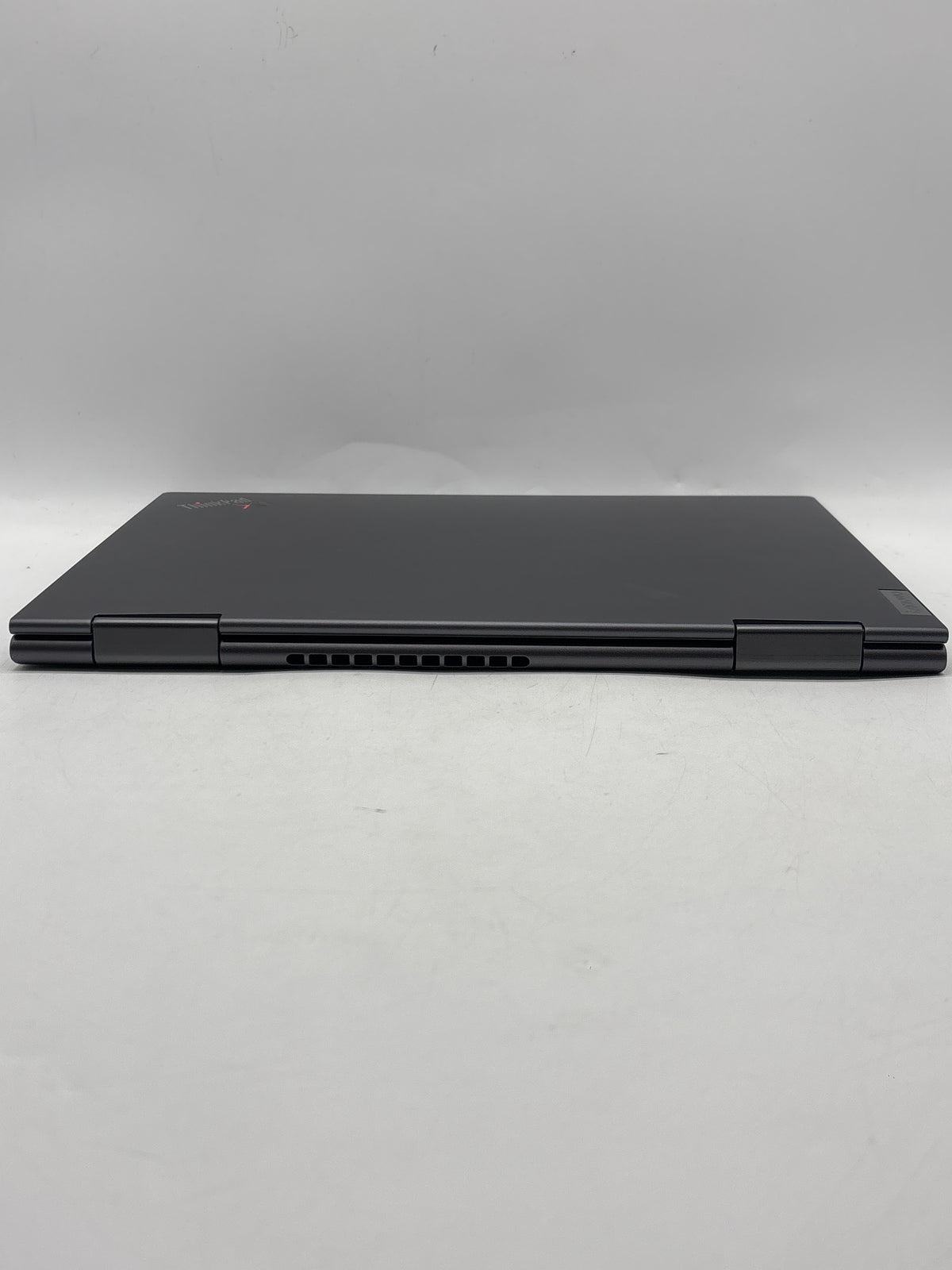Lenovo ThinkPad X1 Yoga Gen 6 14" Intel Core i7-1185G7 16GB RAM 512GB SSD Gray - Cracked Screen