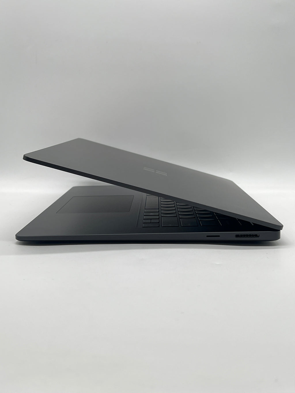Microsoft Surface Laptop 7 2037 Snapdragon X Elite 32GB RAM 1TB SSD - Bios Locked