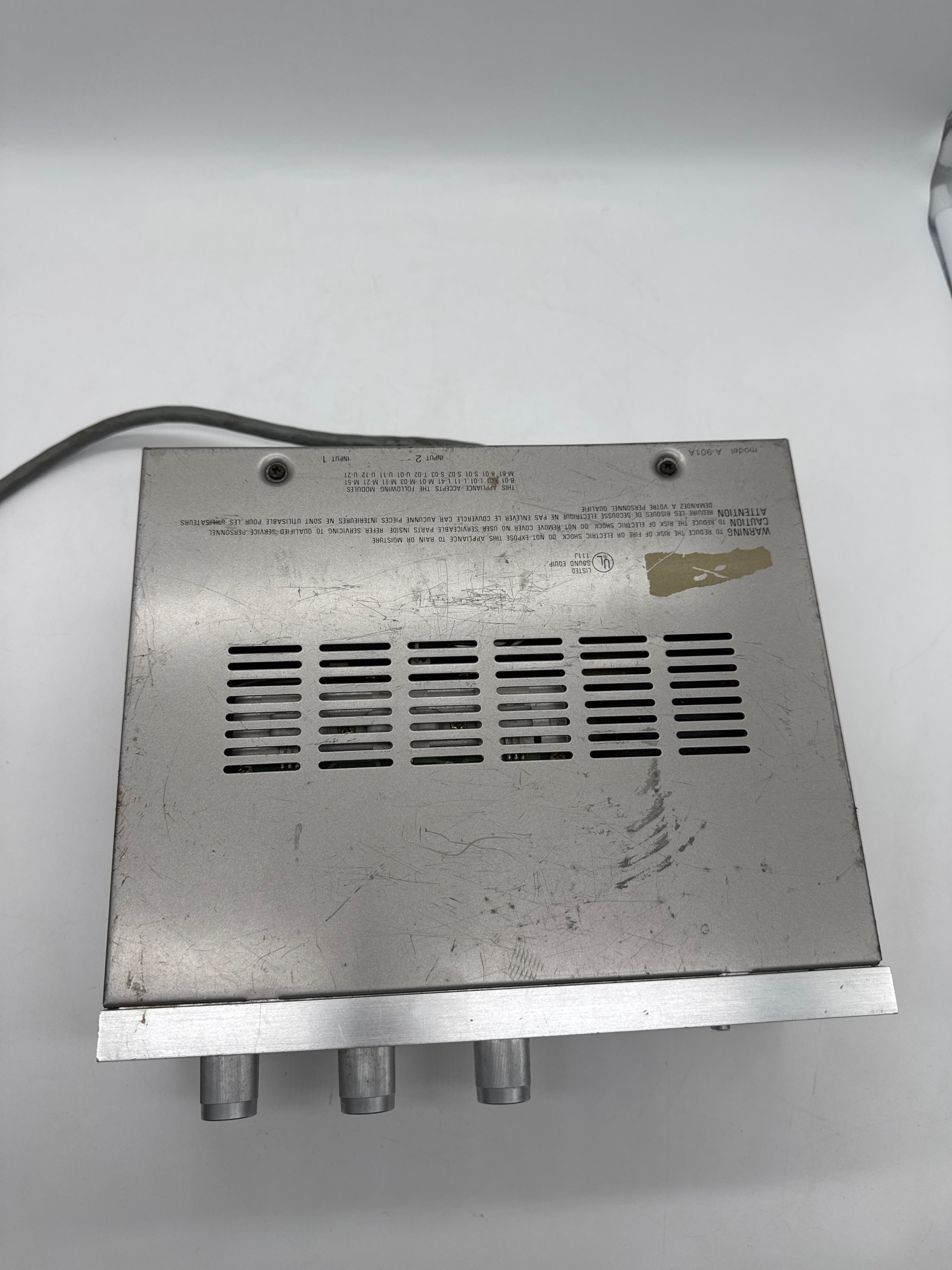 TOA A-901A Power Amplifier - For Parts [Untested Powers On]