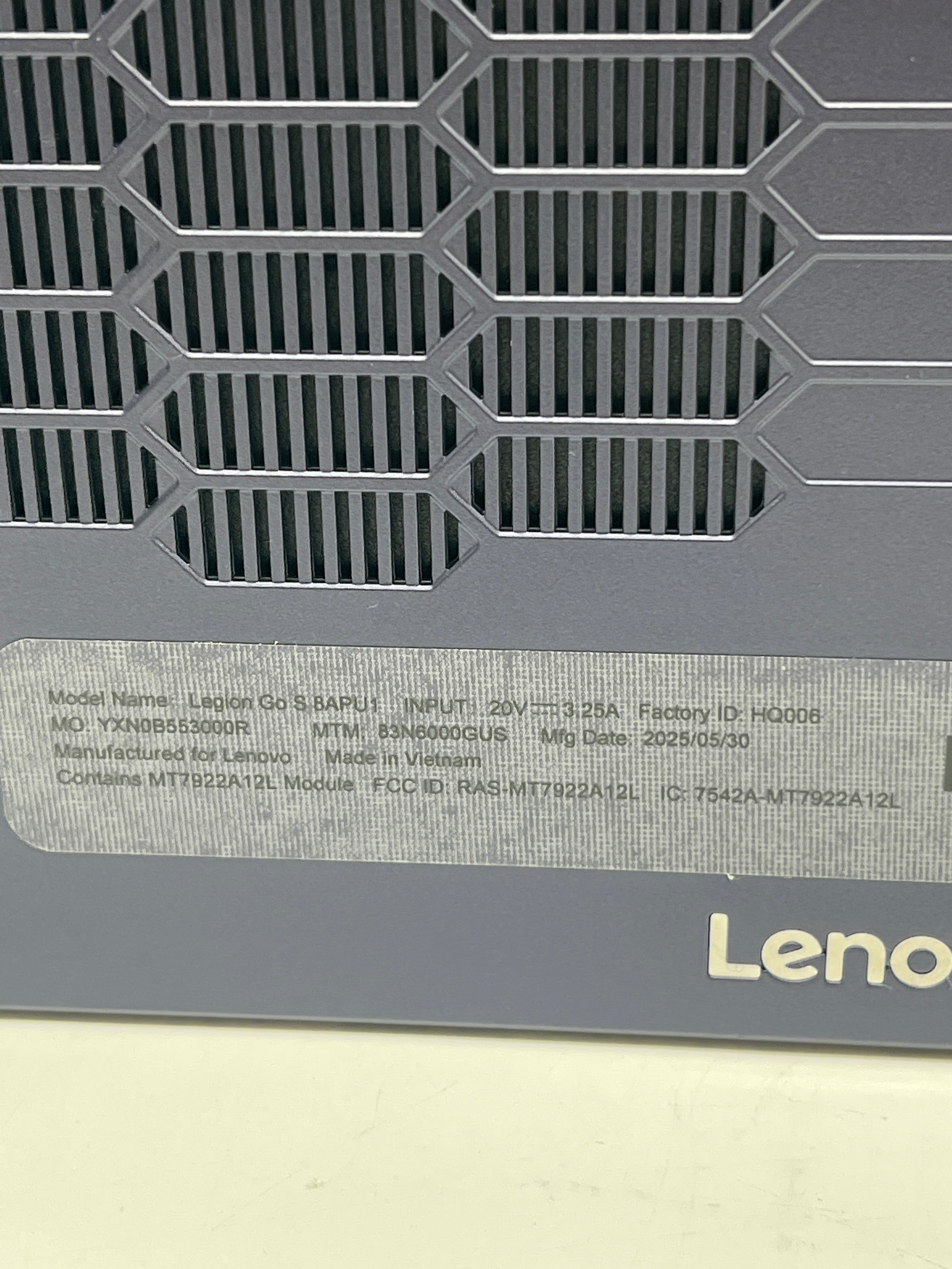Lenovo Legion Go S 8APU1 Z1 Extreme 32GB RAM 1TB SSD - Used With Box