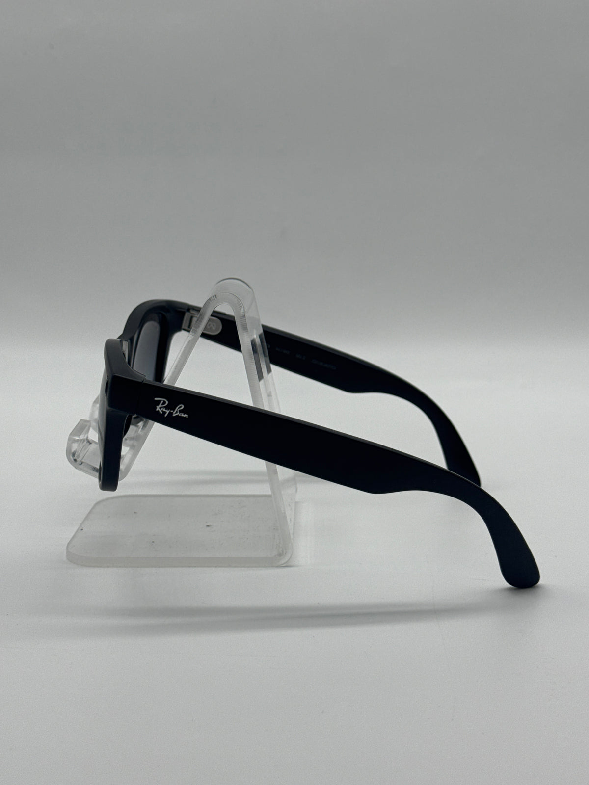 Meta Ray-Ban Wayfarer Smart Glasses Gen 2 RW4012 32GB Black - Used