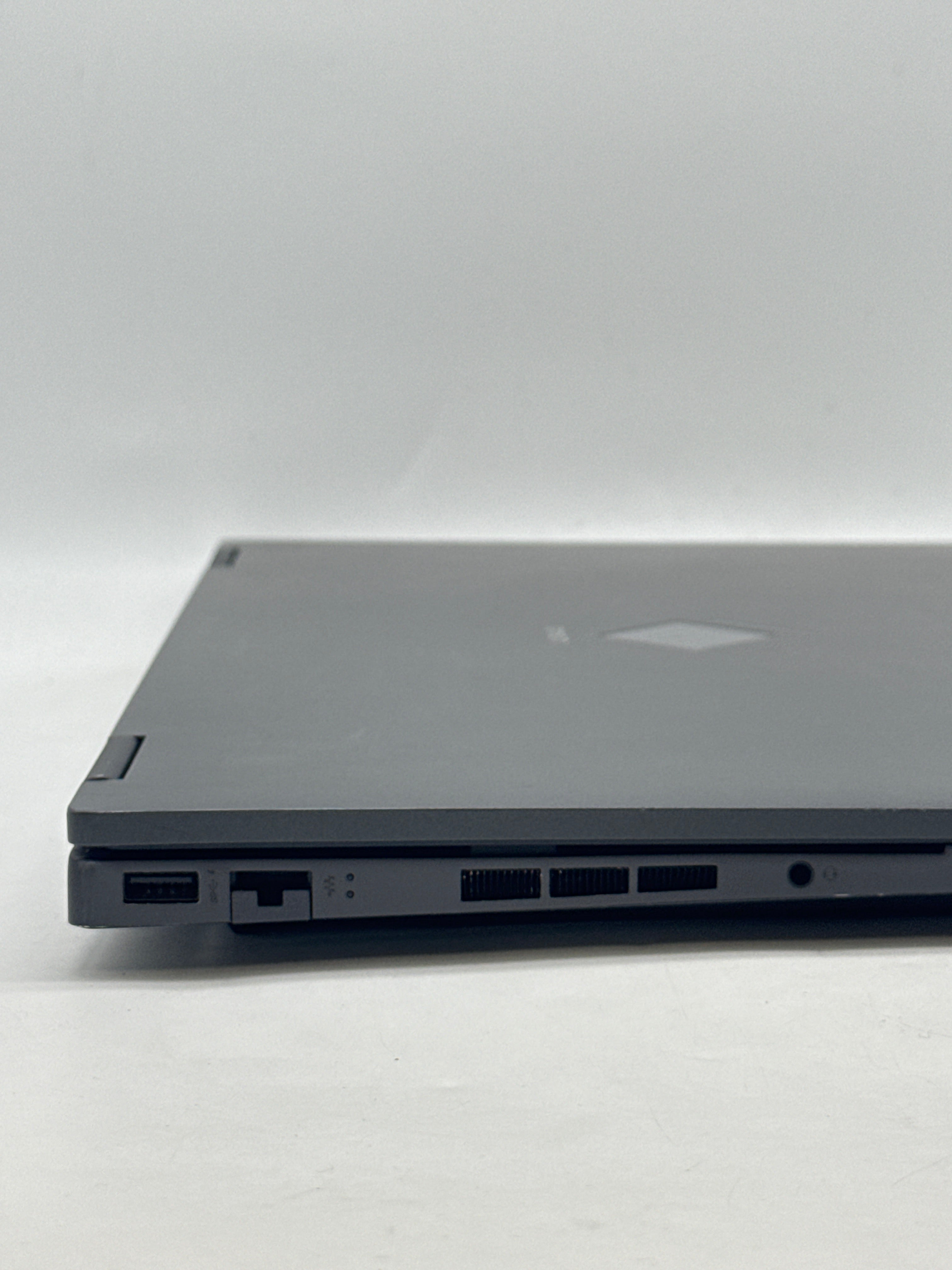 HP OMEN 16-n0033dx 16.1" AMD Ryzen 7 6800H 16GB RAM 1TB SSD RX 6650M - Used
