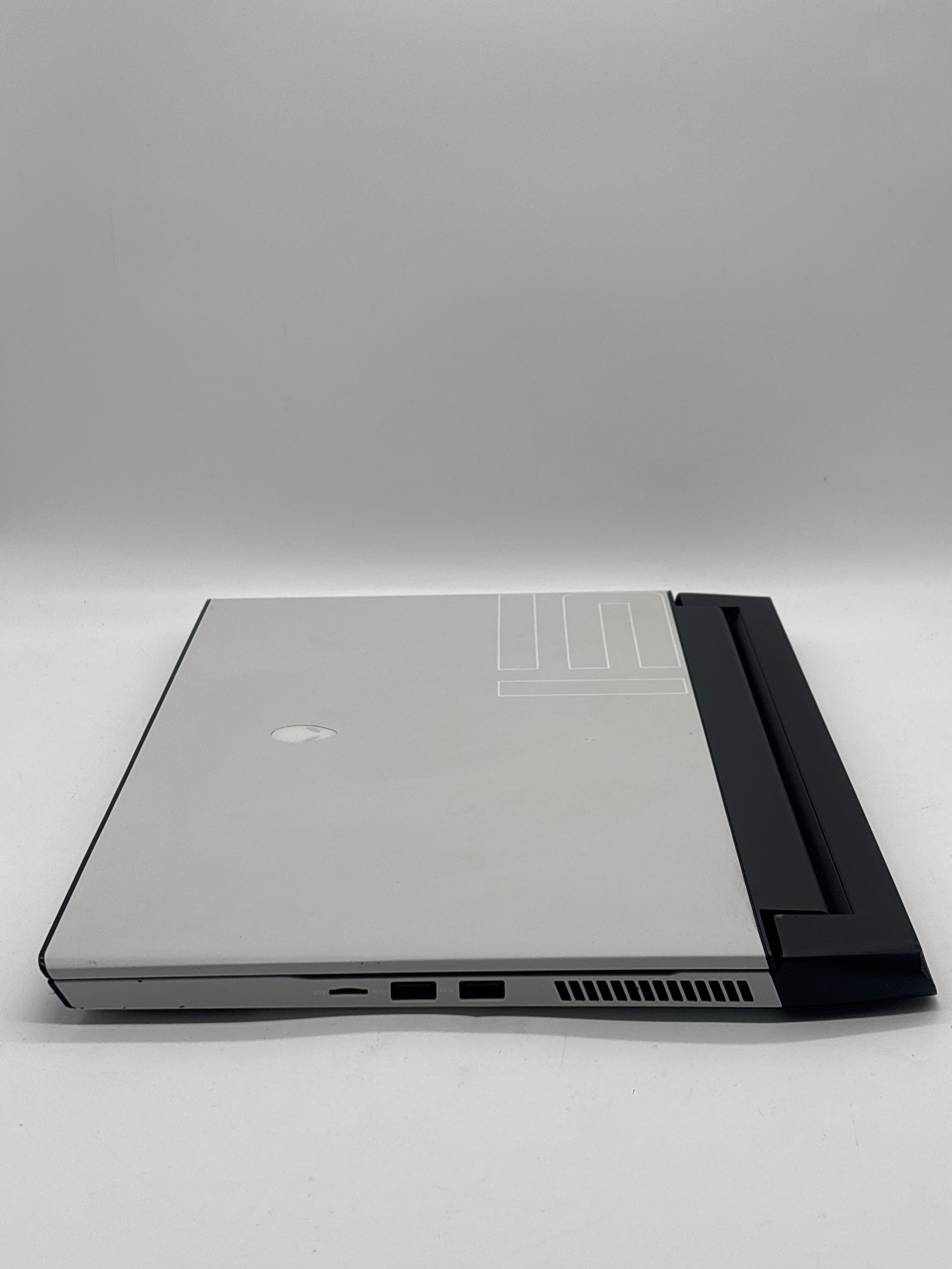 Dell Alienware M15 R3 15 inch Intel i7 10th Gen 32GB RAM 1TB SSD RTX 2070 Super