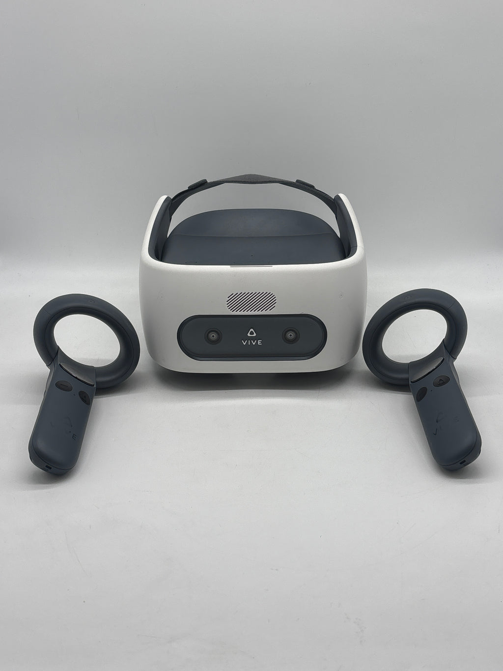 HTC Vive Focus Plus Standalone VR Headset - For Parts (Nose Rim Cracked)