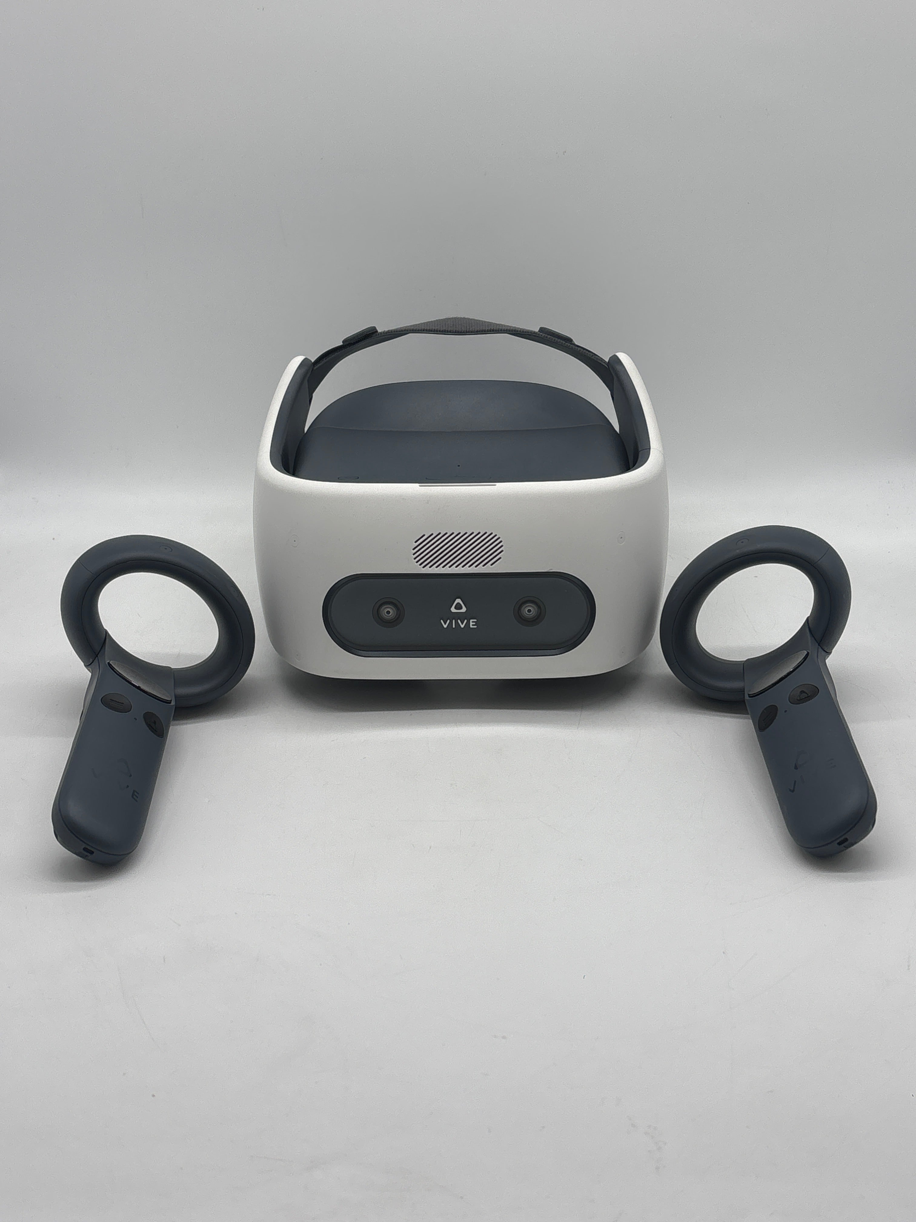 HTC Vive Focus Plus Standalone VR Headset - For Parts (Nose Rim Cracked)
