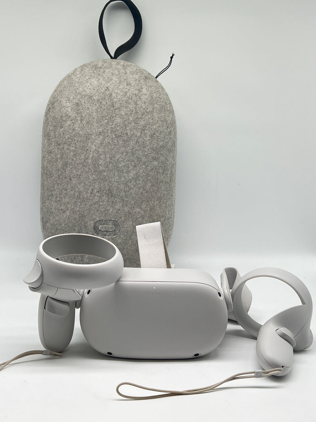 Oculus Meta Quest 2 128GB VR Headset - For Parts (Read)