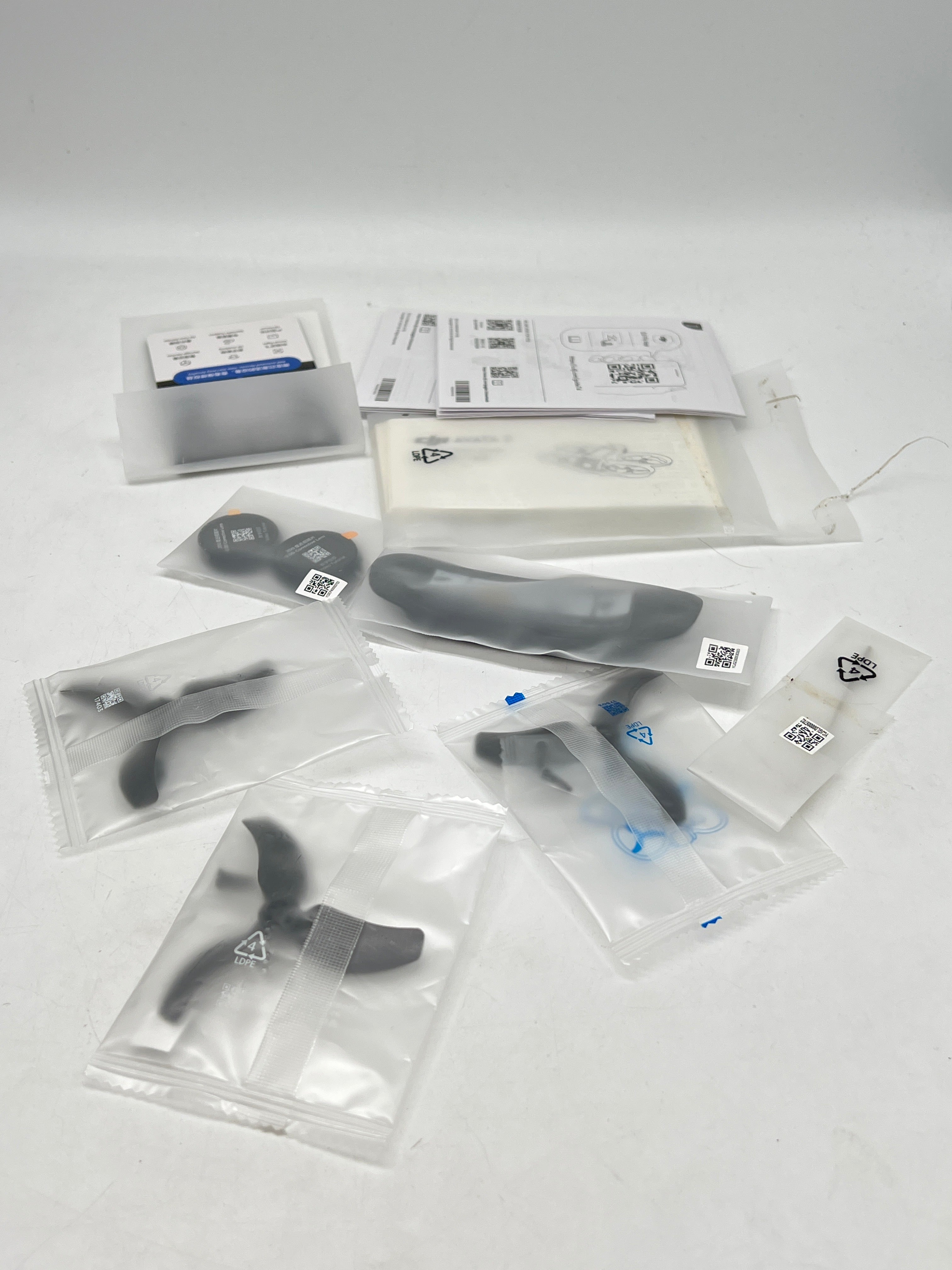 DJI Avata 2 Fly More Combo FPV Drone with Goggles Batteries RC Motion Controller