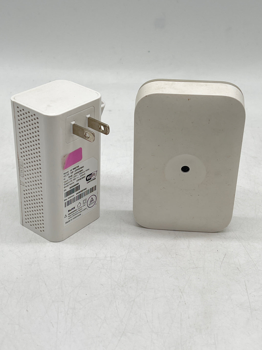 Vivint Outdoor Camera Pro With Smart Hub Control Panel And Water Sensor - Used