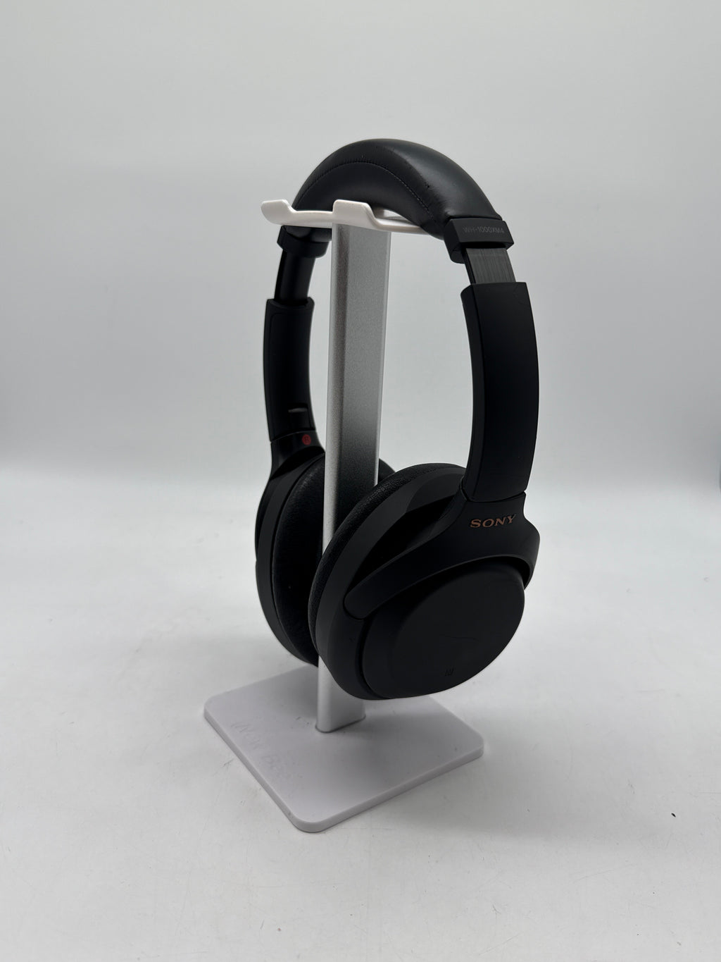 Sony WH-1000XM4 Wireless Bluetooth Over-Ear Headphones - Used
