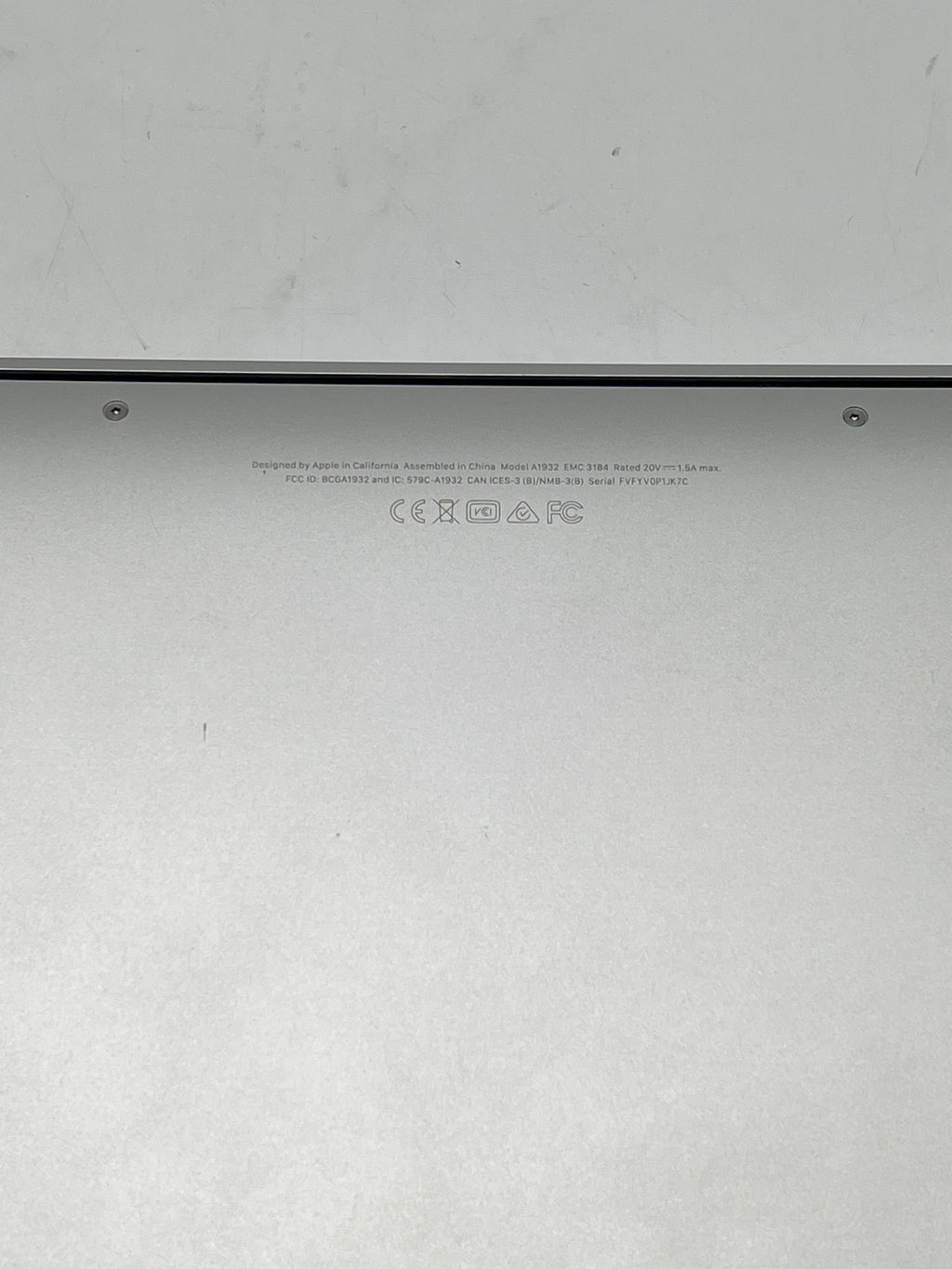 Apple MacBook Air 13" A1932 i5 8GB RAM 128GB SSD - For Parts Cracked Screen