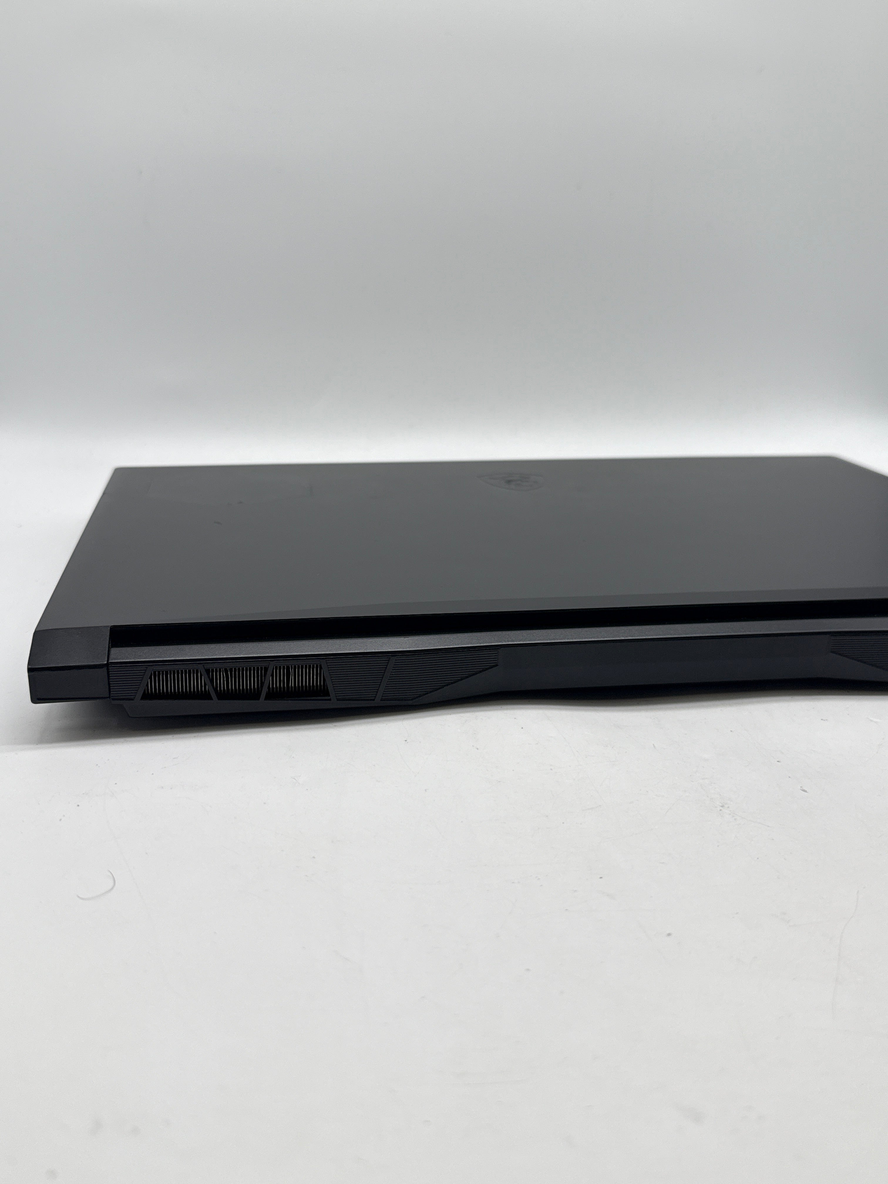 MSI Katana GF76 i7-11800H 16GB RAM 512GB SSD RTX 3050 - For Parts Read