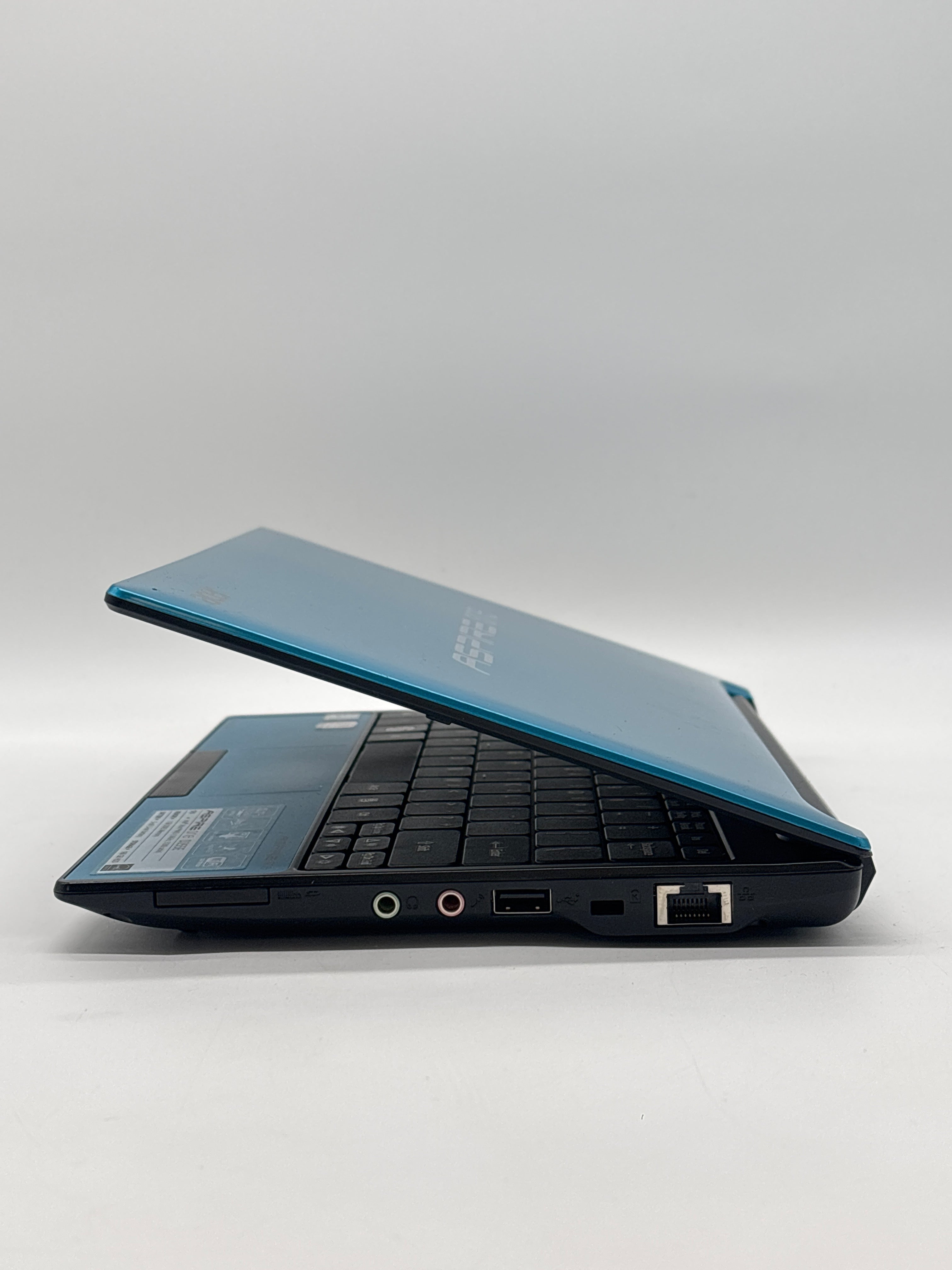 Acer Aspire One Intel Atom 1.60 GHz 1 GB RAM Blue For Parts (Read DESC)