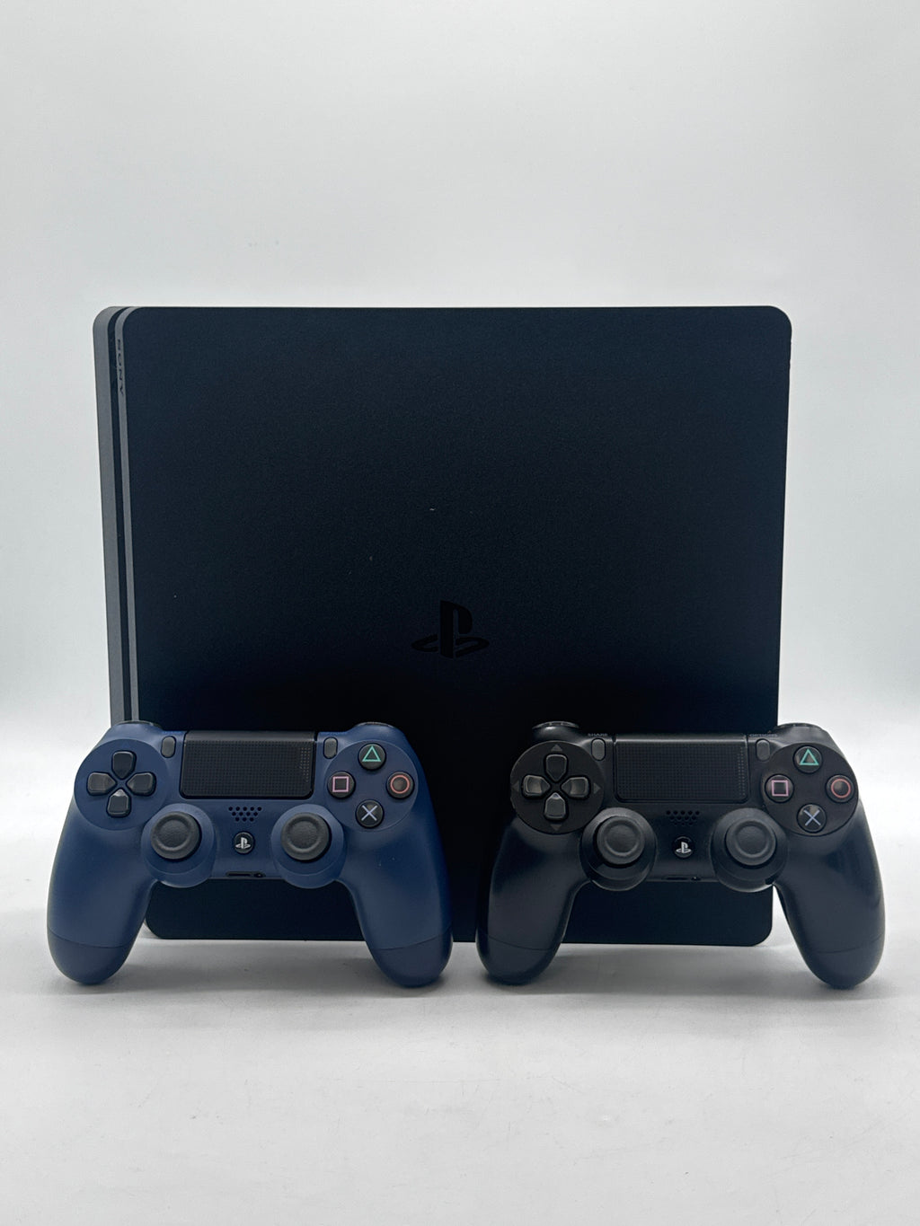 Sony PlayStation 4 Slim CUH-2215B 1TB Black - Used