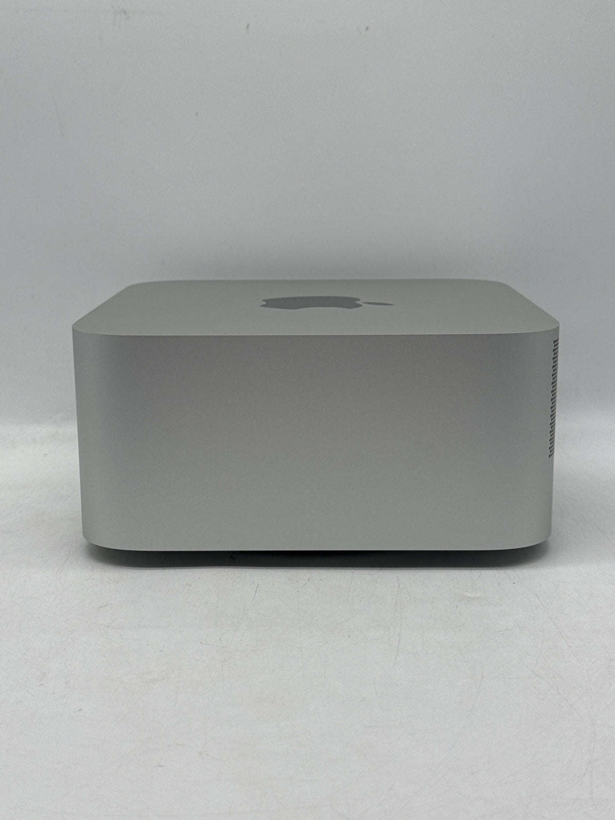 Apple Mac Studio 2025 M4 Max 64GB RAM 4TB SSD 40-Core GPU Silver - Used