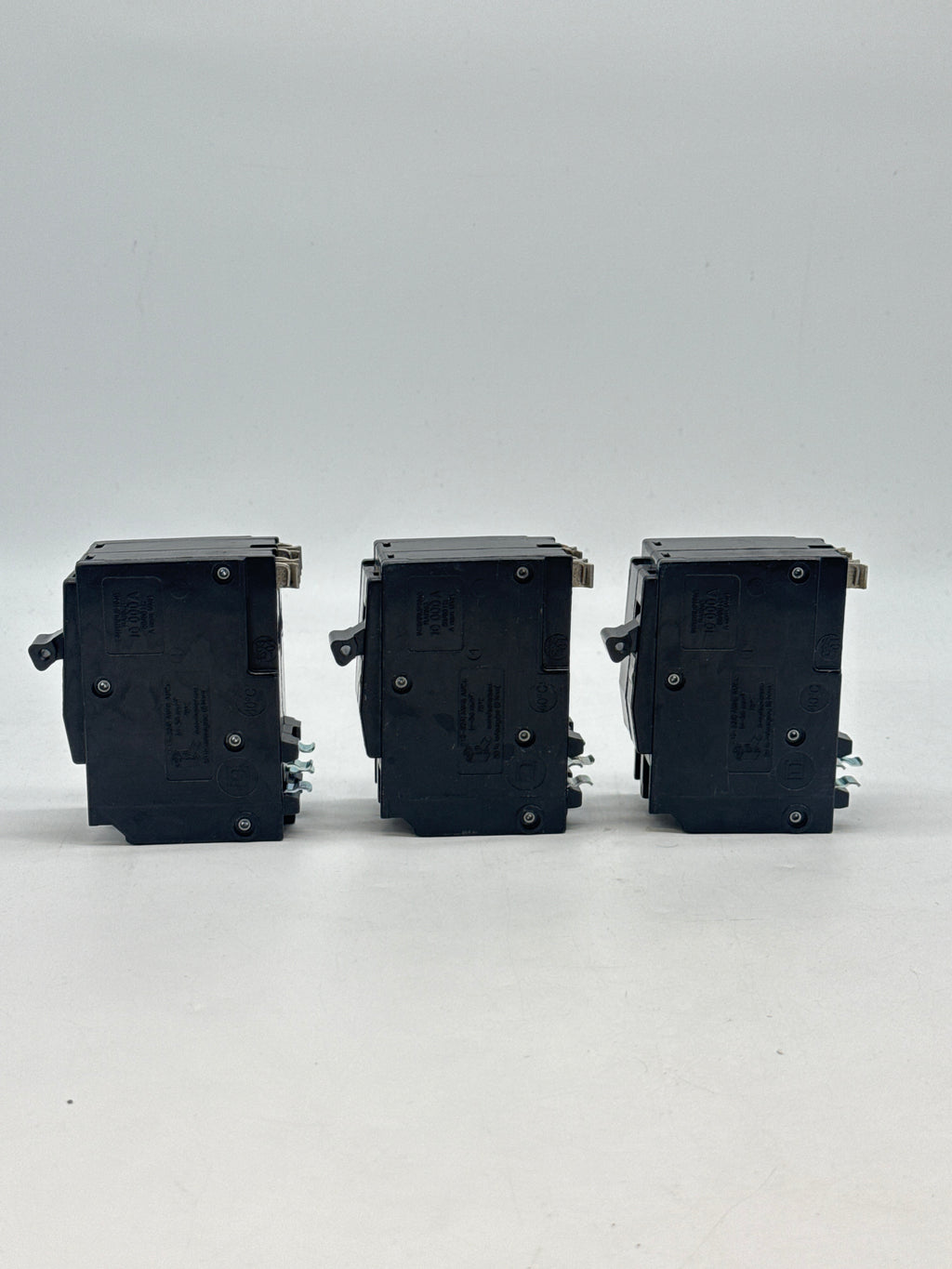 lot of 3 - Square D QO2125 125A 2-Pole Circuit Breaker Plug-In Black