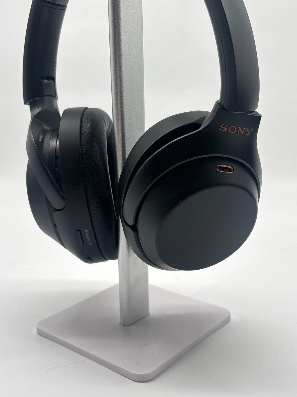 Sony WH-1000XM3 Over-Ear Headphones - Black - Used With Box