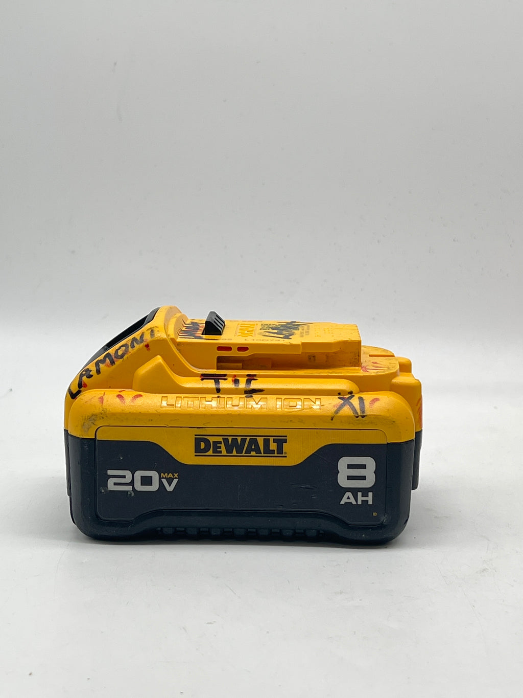 DeWalt DCB208 20V MAX XR 8Ah Battery - Used