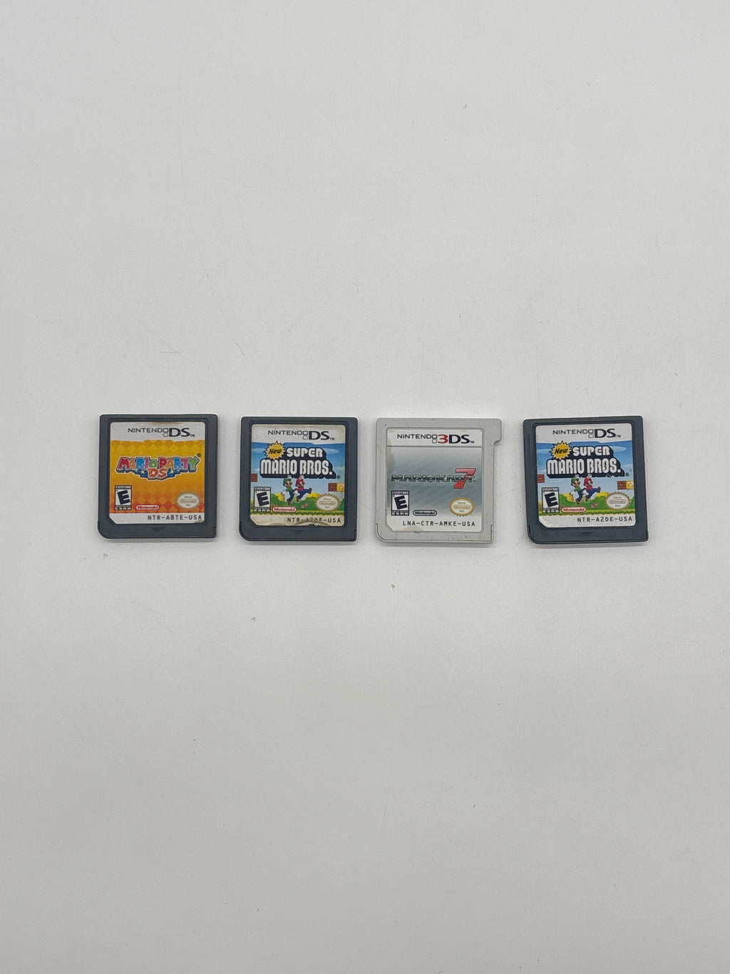 Nintendo 3DS XL Limited Edition Super Mario Bros 2 w/ Charger