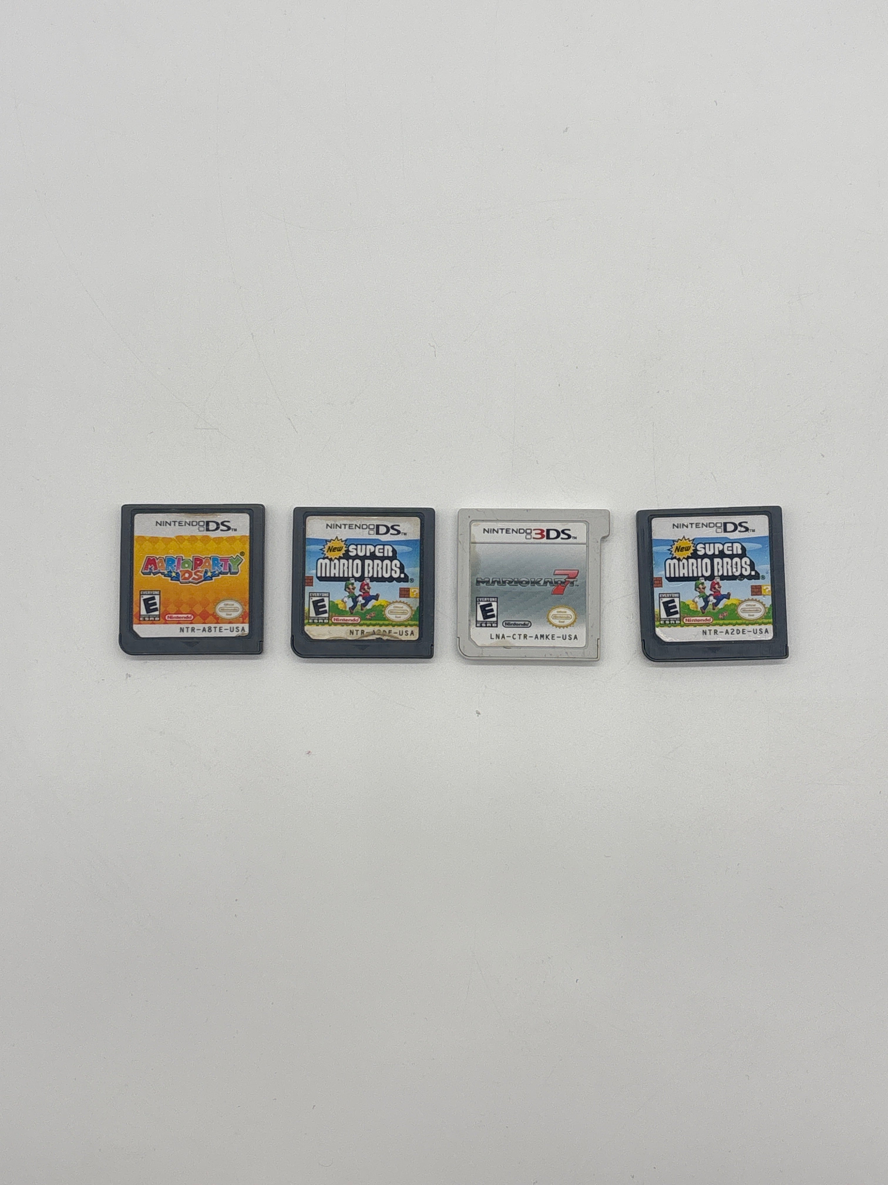 Nintendo 3DS XL Limited Edition Super Mario Bros 2 w/ Charger