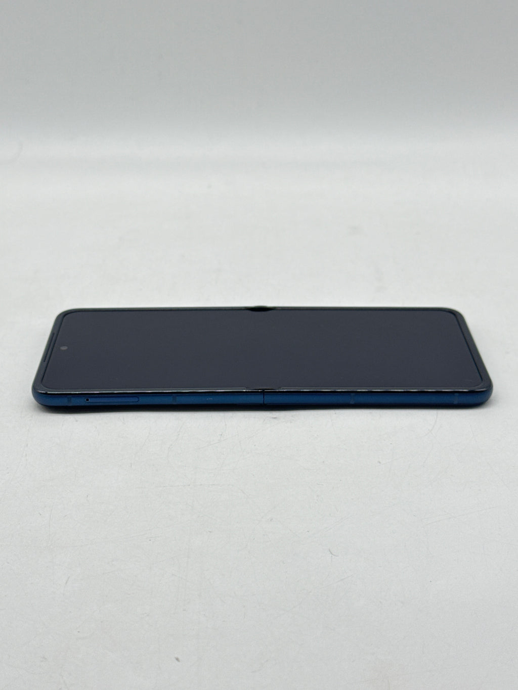 Motorola Razr 2025 XT2553-3 6.9" 256GB 8GB RAM T-Mobile Black - For Parts