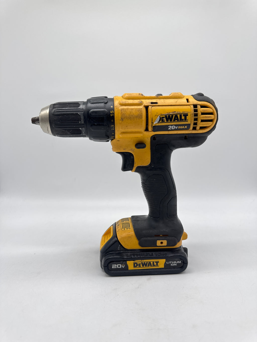 DeWalt DCD771 20V Lithium-Ion Drill/Driver 1/2 w/ Battery & Charger