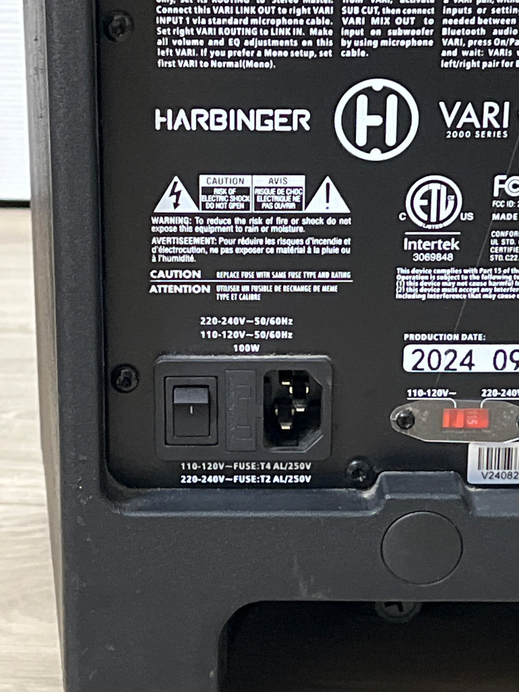 Harbinger VARI V2408 8" Powered PA Loud Speaker Bluetooth - Used
