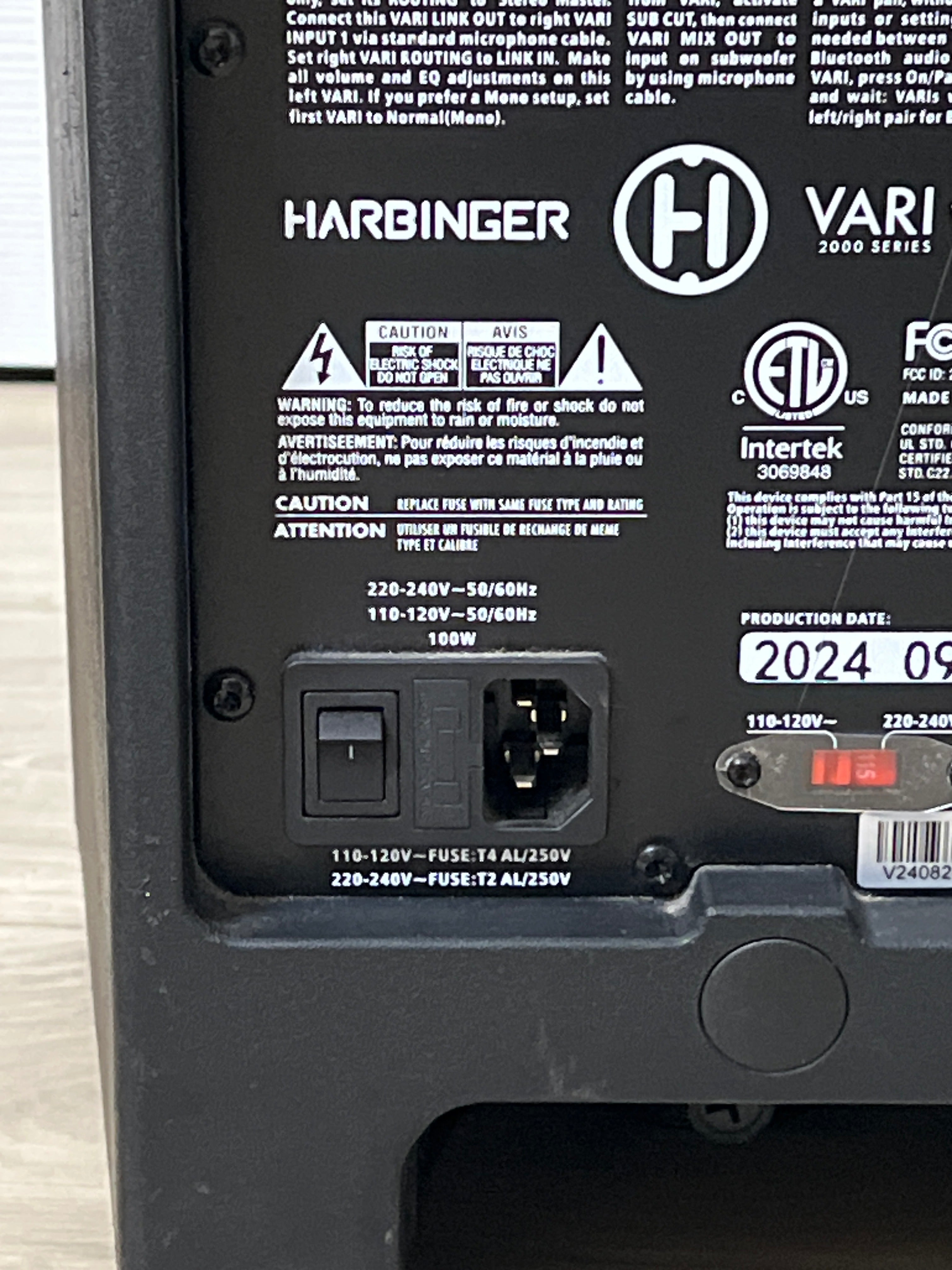 Harbinger VARI V2408 8" Powered PA Loud Speaker Bluetooth - Used