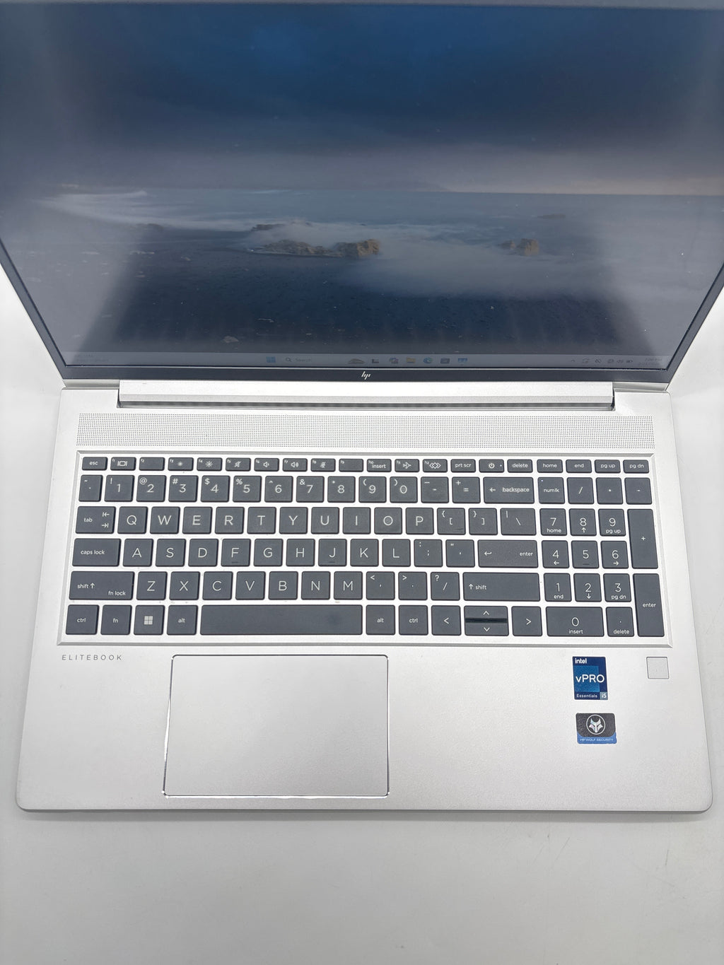 HP EliteBook 650 G10 i5-1335U 8GB RAM 256GB SSD - Used (Bent Hinge)