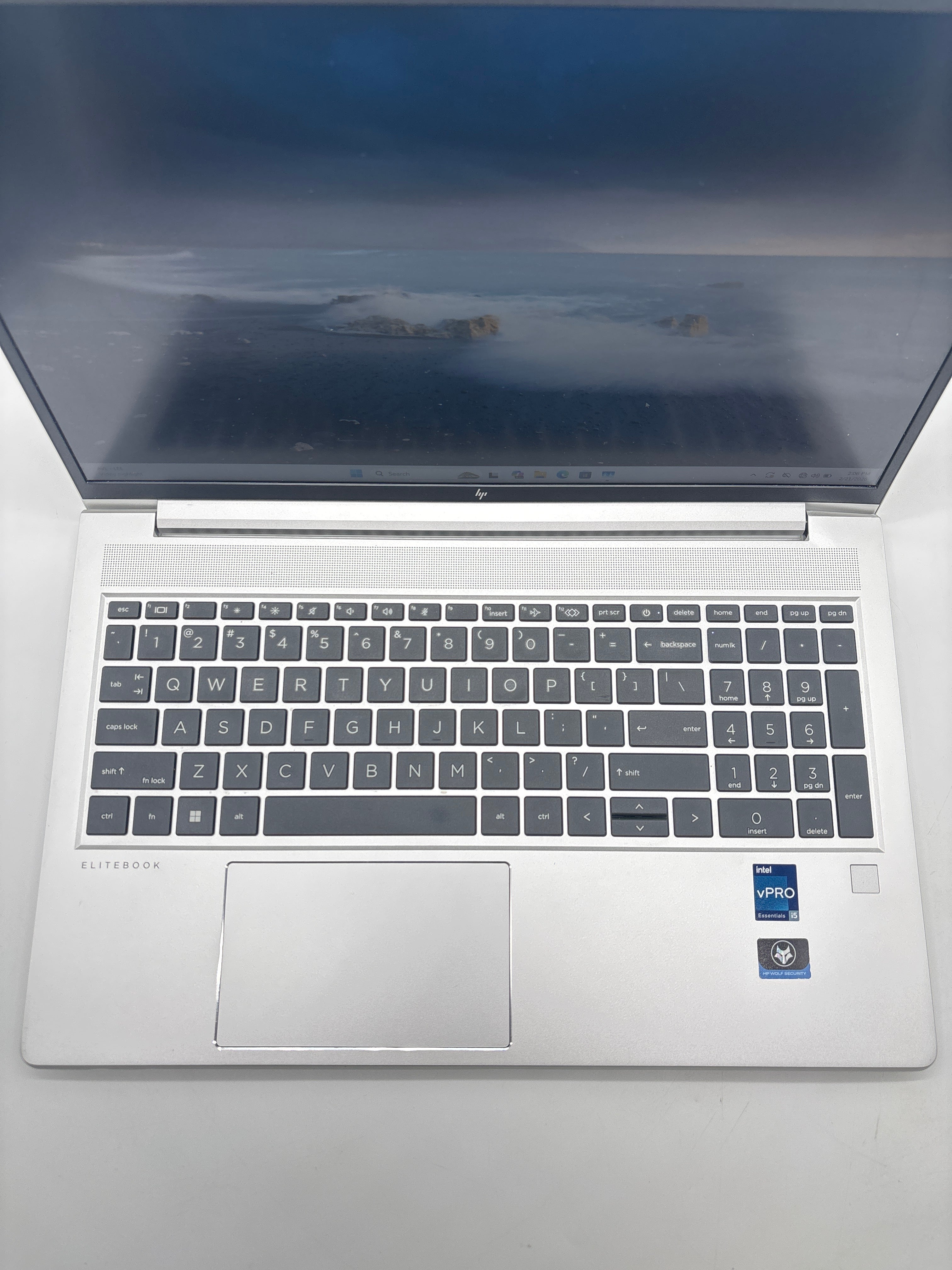 HP EliteBook 650 G10 i5-1335U 8GB RAM 256GB SSD - Used (Bent Hinge)