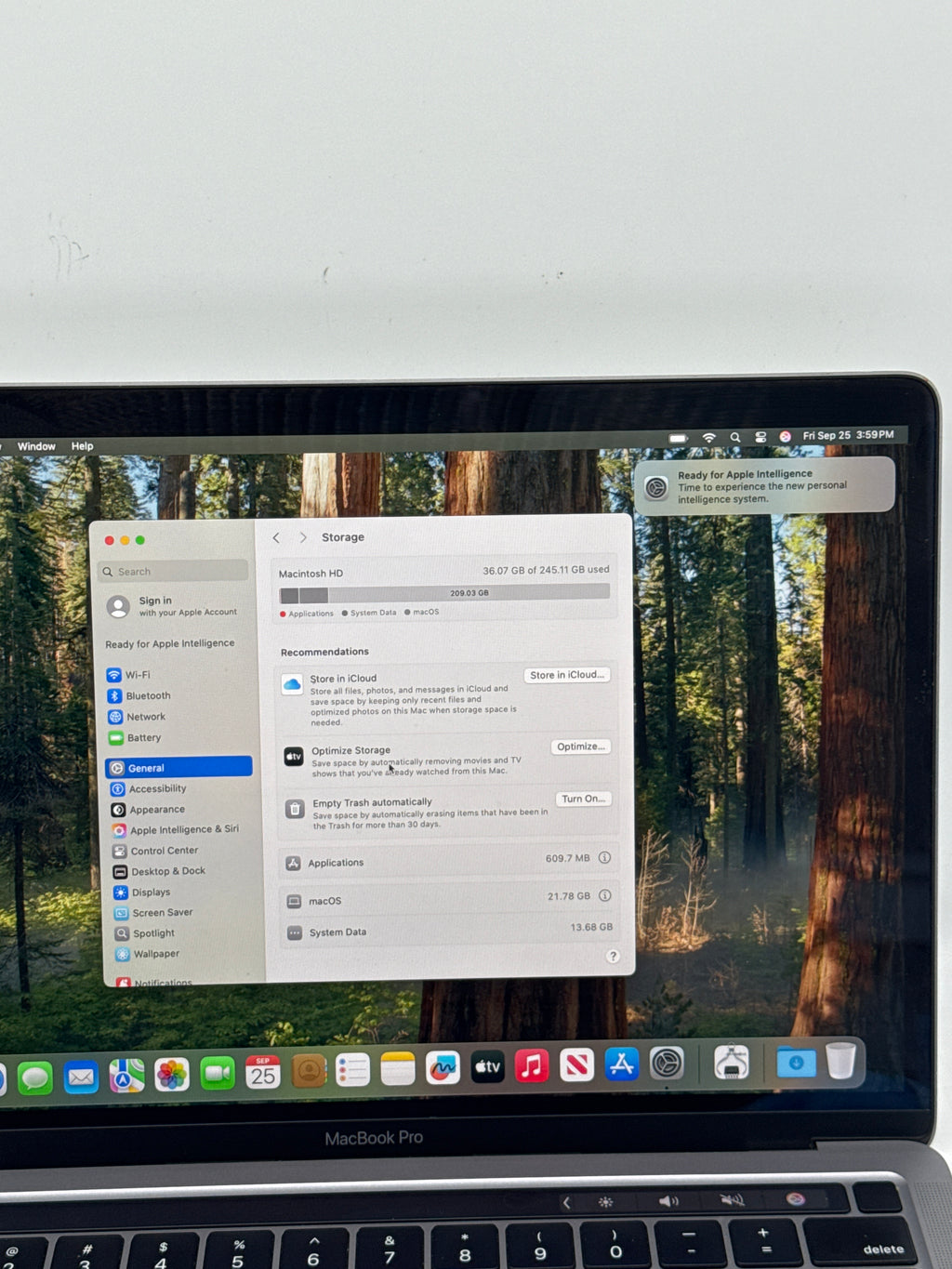 Apple MacBook Pro 13 Inch A2338 Apple M1 Chip 8GB RAM 256GB SSD - Used