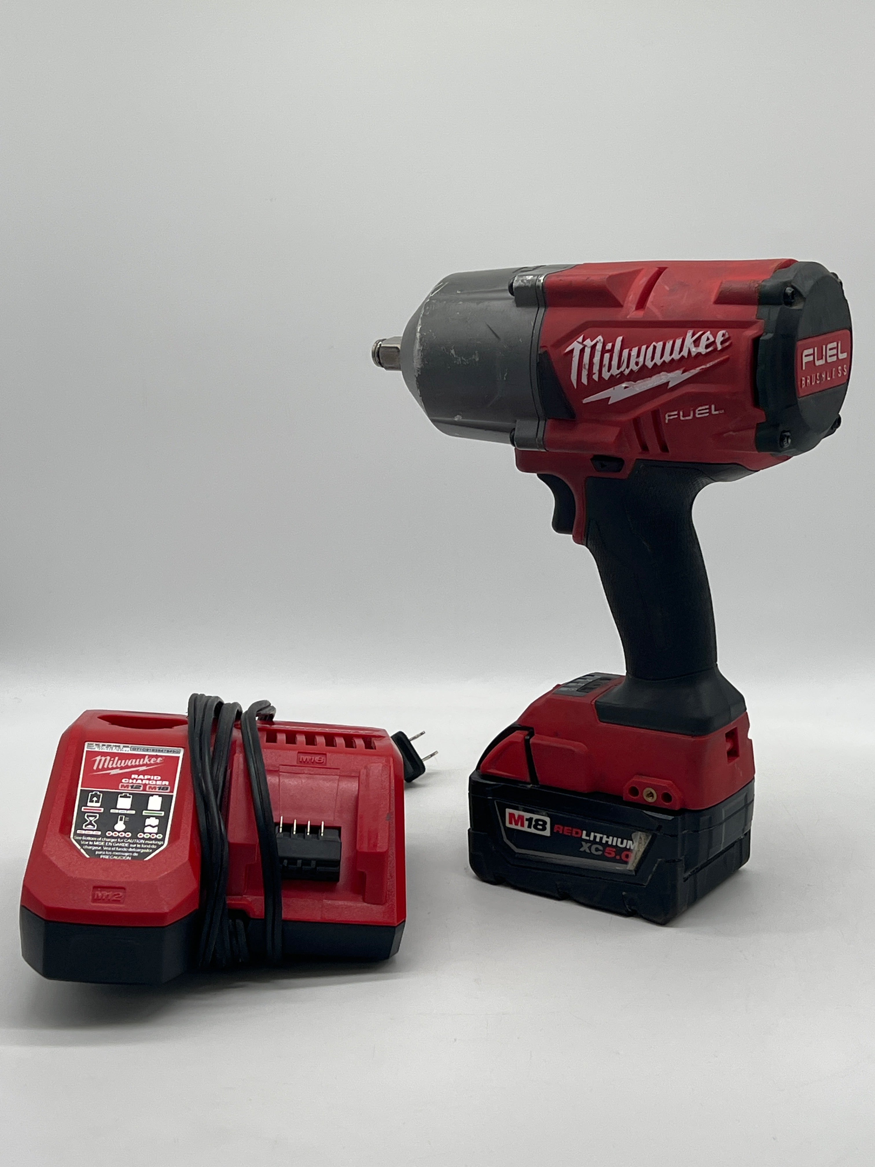 Milwaukee M18 FUEL 2767-20 Impact Wrench W/ XC5.0 Battery & Charger