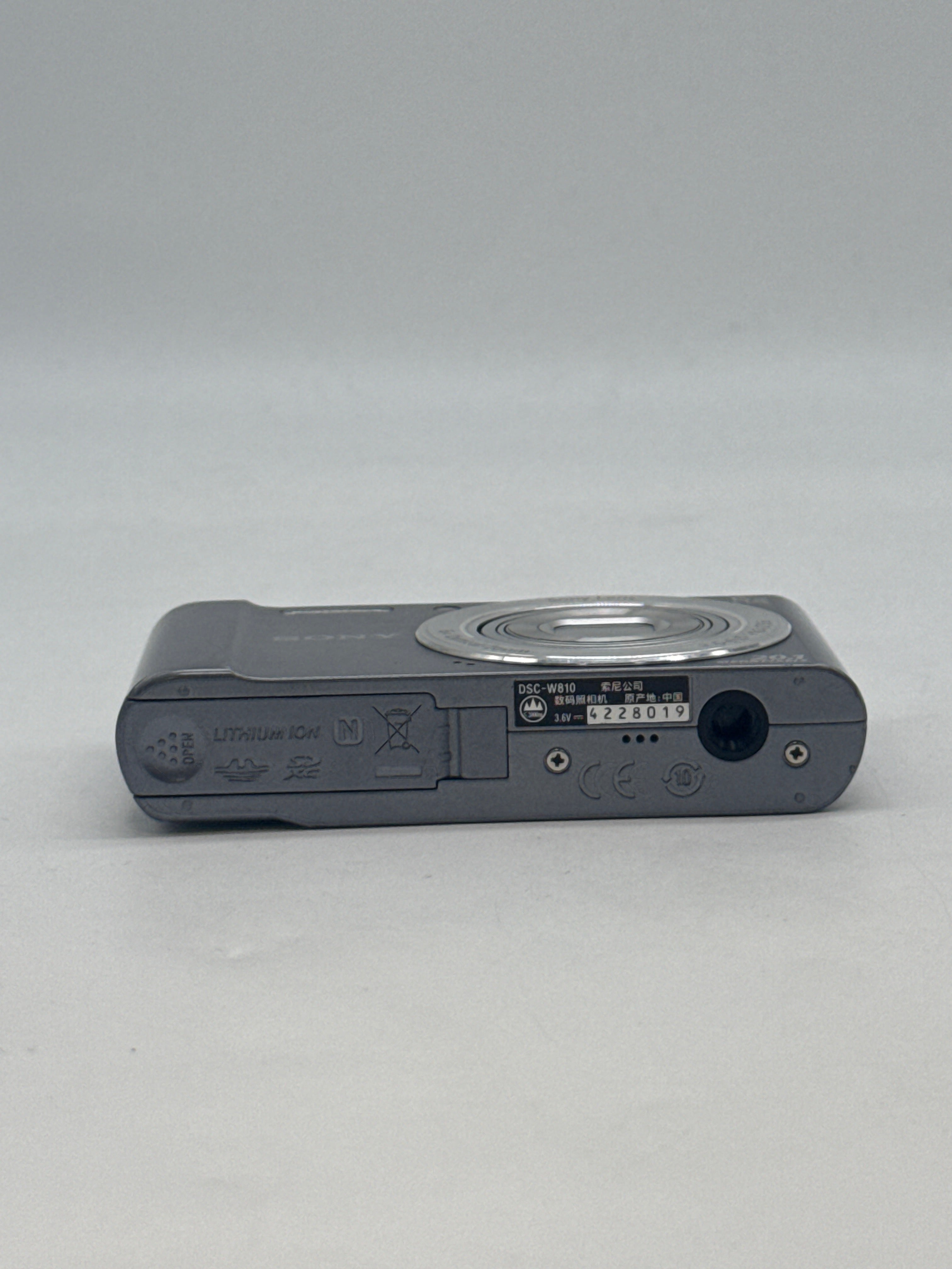 Sony CyberShot DSC W810 20.1 MP Digital Camera