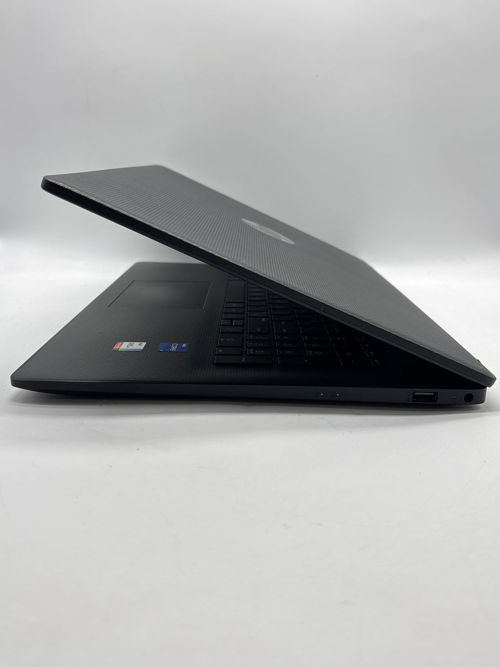 HP 17t-cn300 17" i7-1355U 8GB RAM 256GB SSD Black - Used