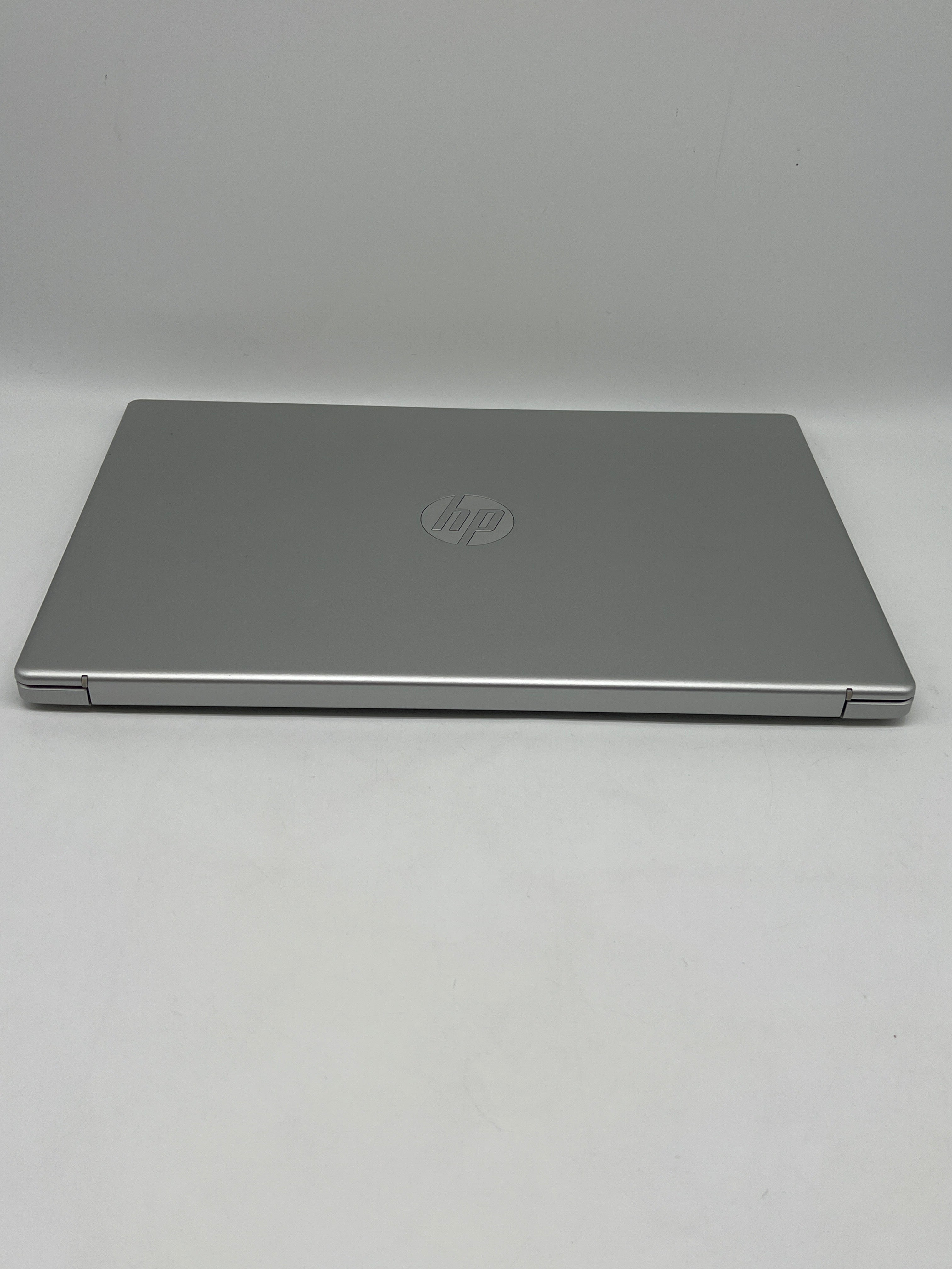 HP Laptop 15-fd0xxx i3-N305 8GB RAM 256GB SSD - Used