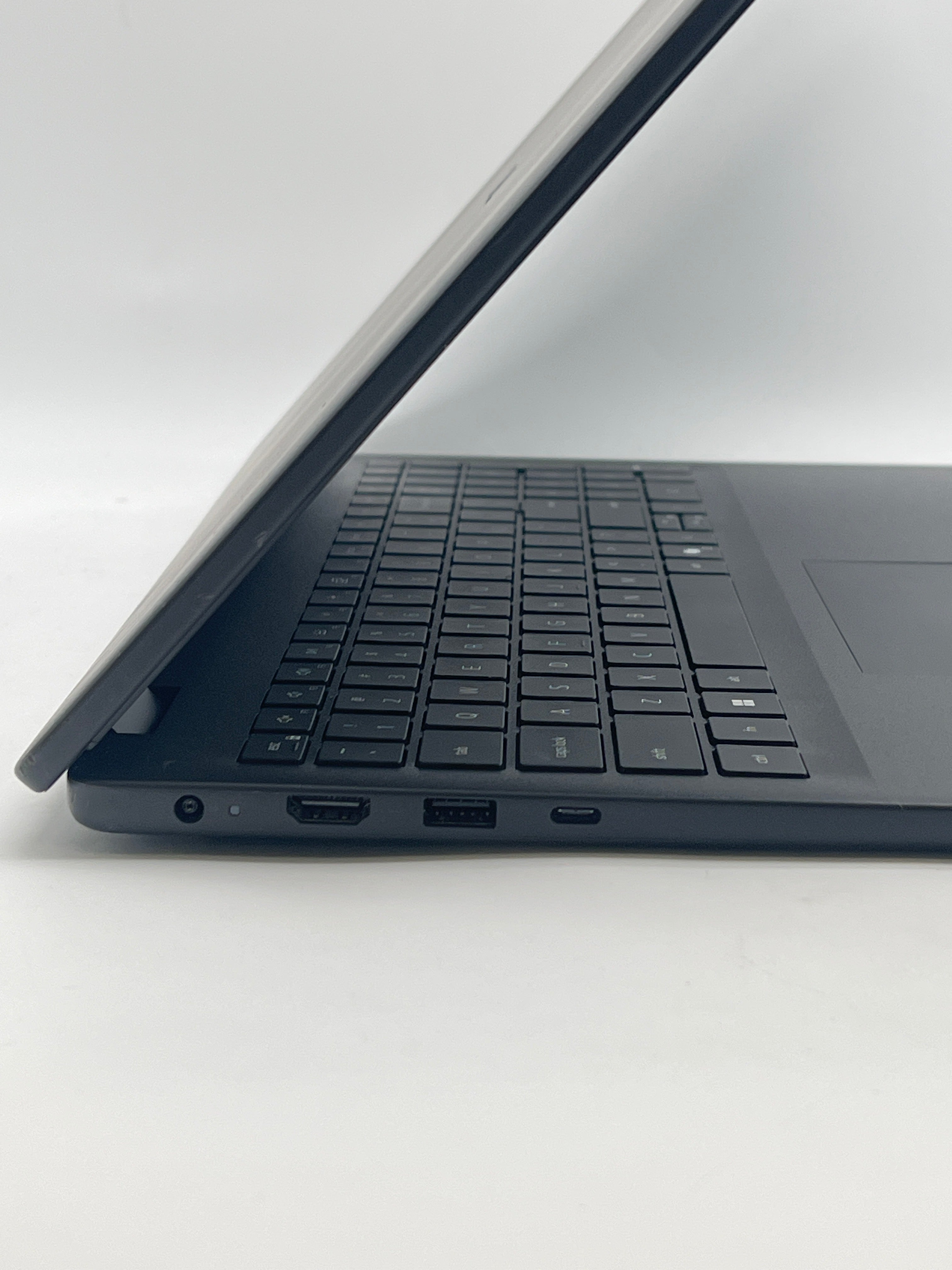 Dell 16 DC16250 Core 5-120U 16GB RAM 512GB SSD Touch - Used