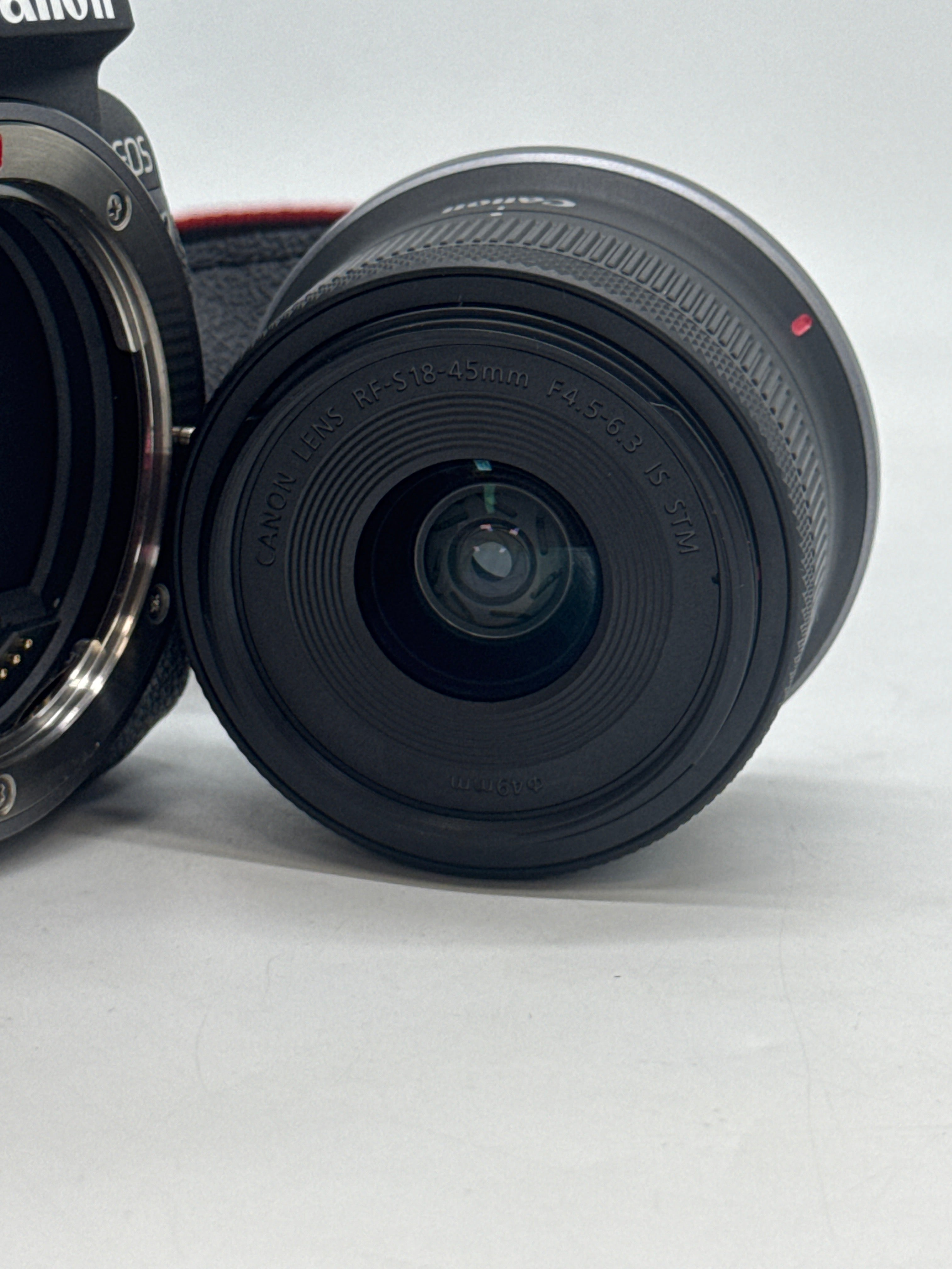 Canon EOS R10 24.2MP Mirrorless Camera with RF-S 18-45mm Lens - Used