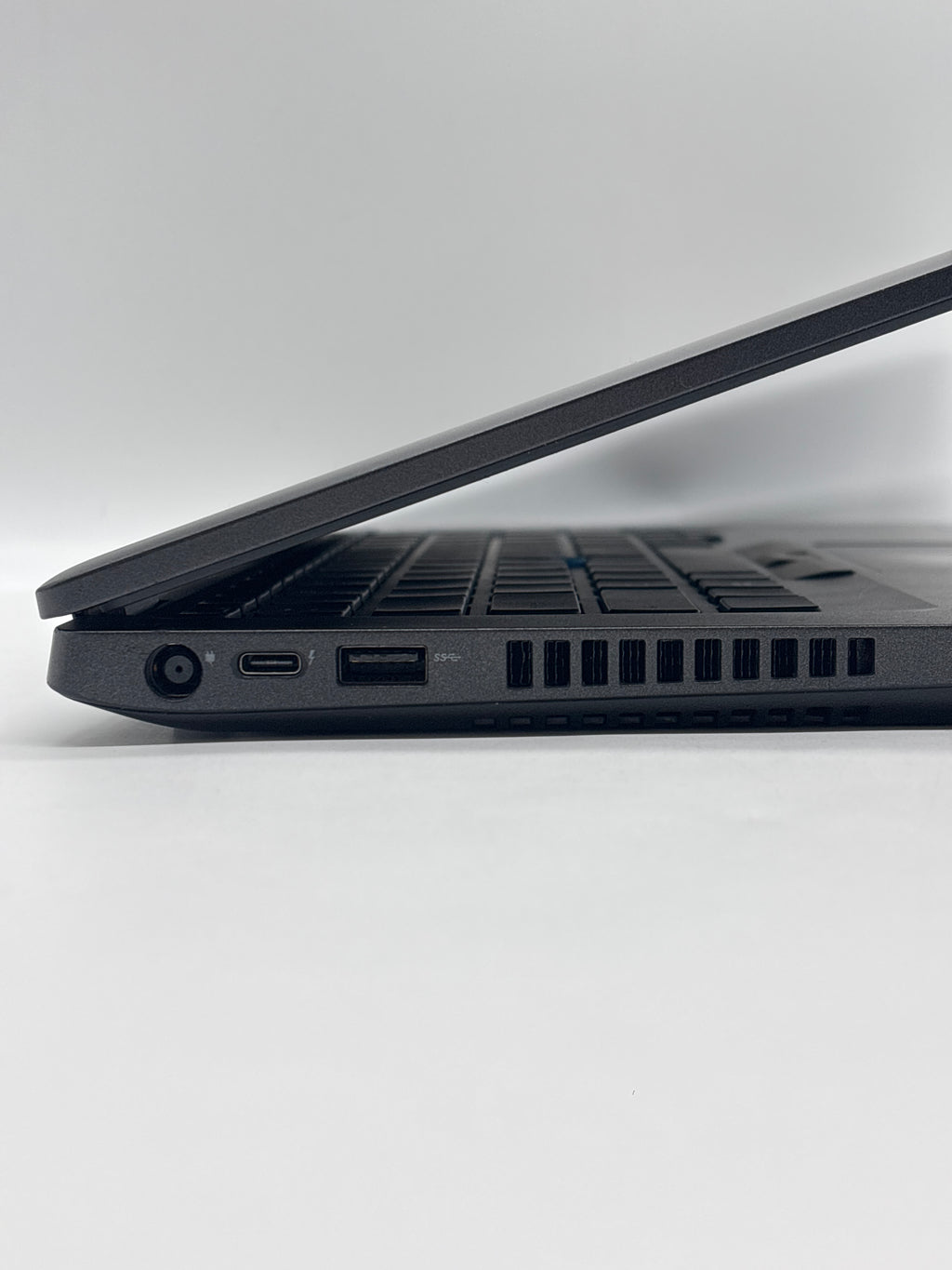 Dell Latitude 5401 i5-9400H 32GB RAM 256GB SSD MX 150