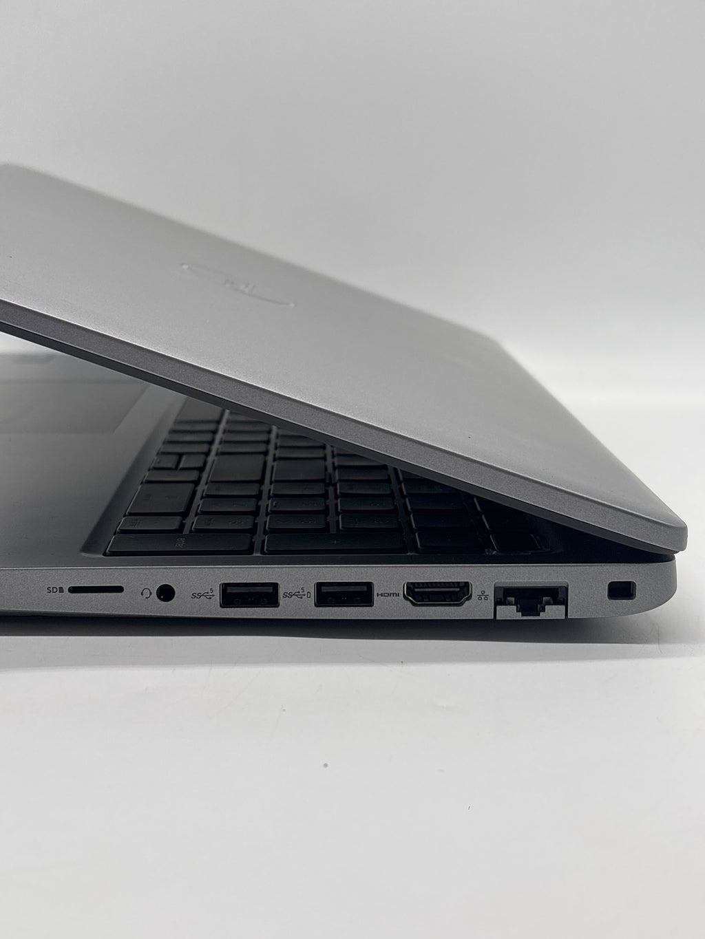 Dell Precision 3590 14" Intel Core Ultra 5 135H 8GB RAM 256GB SSD - For Parts