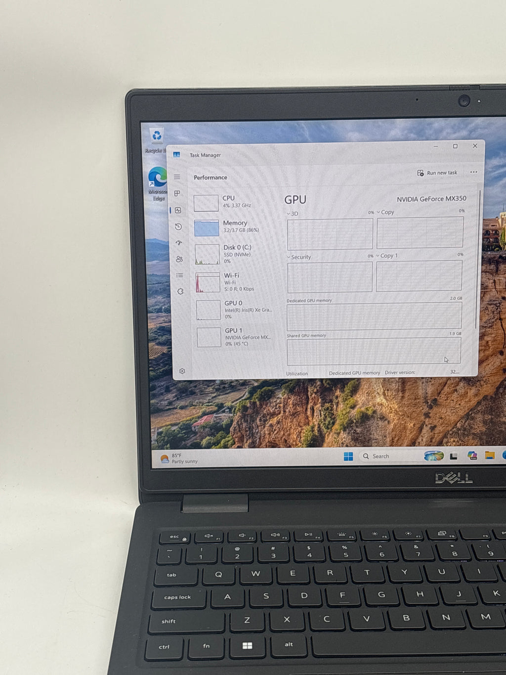 Dell Latitude 3520 15.6" Core i5-1135G7 4GB RAM 256GB SSD GeForce MX350 - Used
